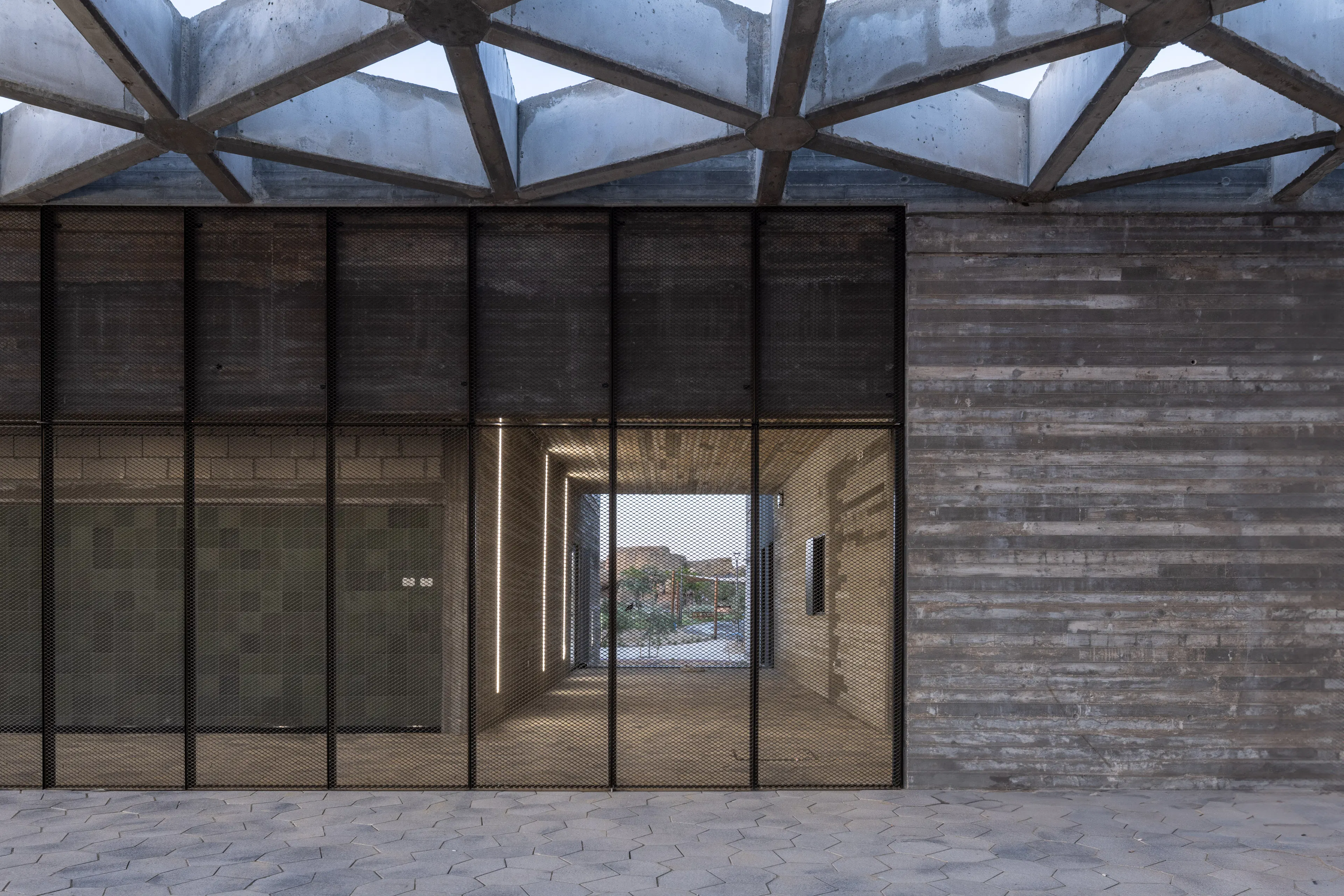 Midbarium, The Jack, Joseph & Morton Mandell Animal Park — 14