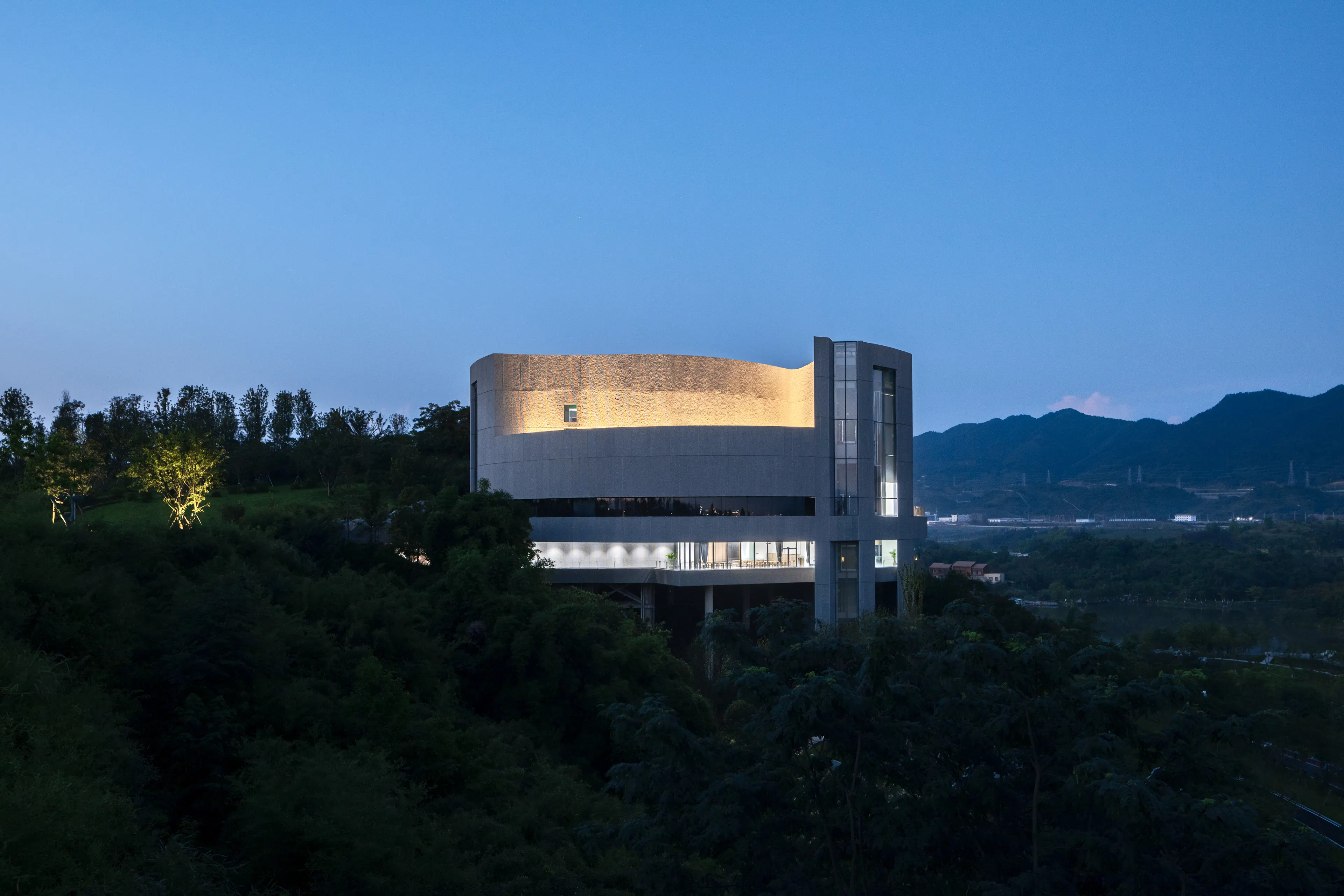 The Planning Exhibition Center of Liangjiang Collaborative Innovation Zone, Chongqing — 4