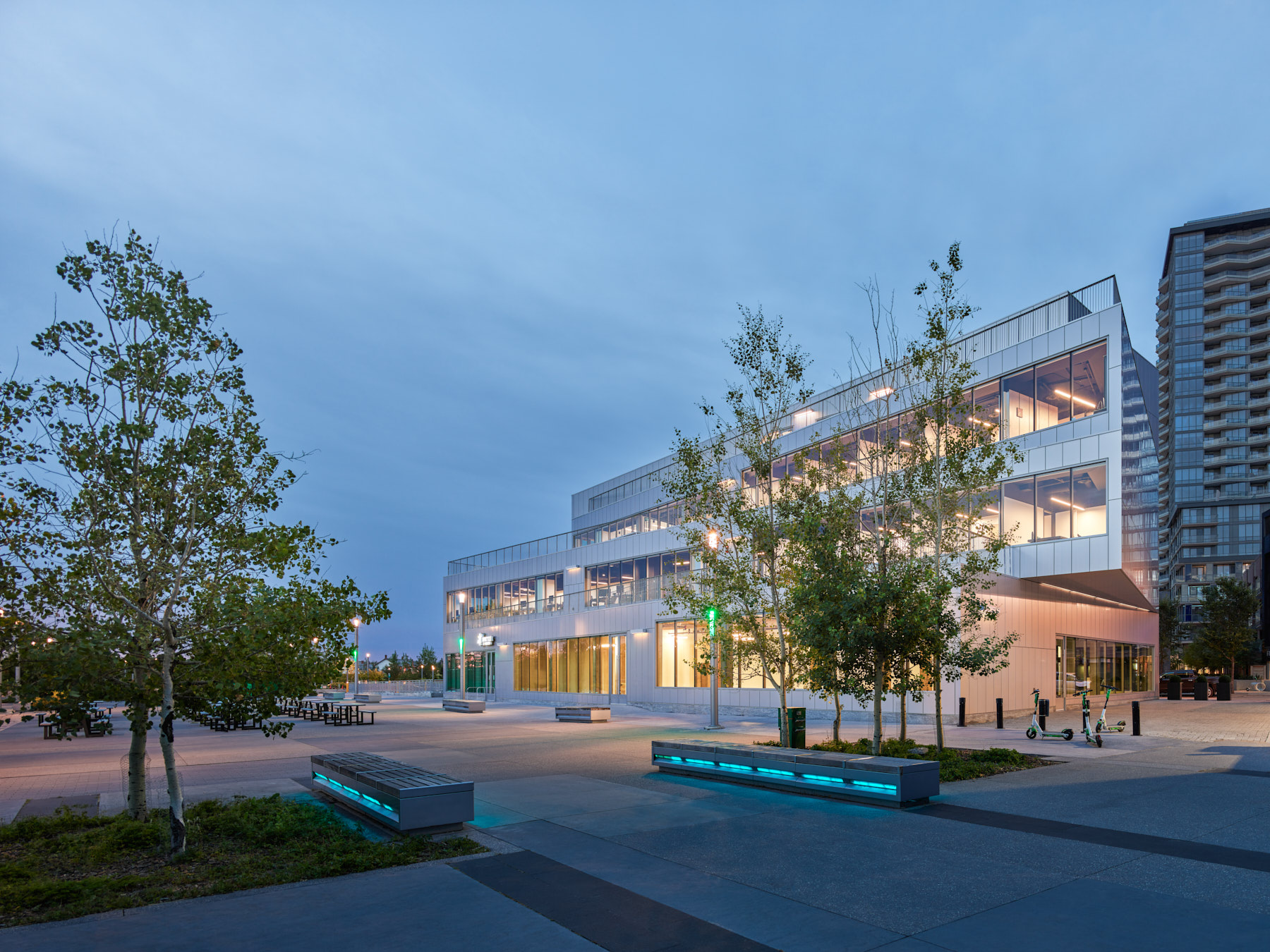 M2 Mixed-Use Building