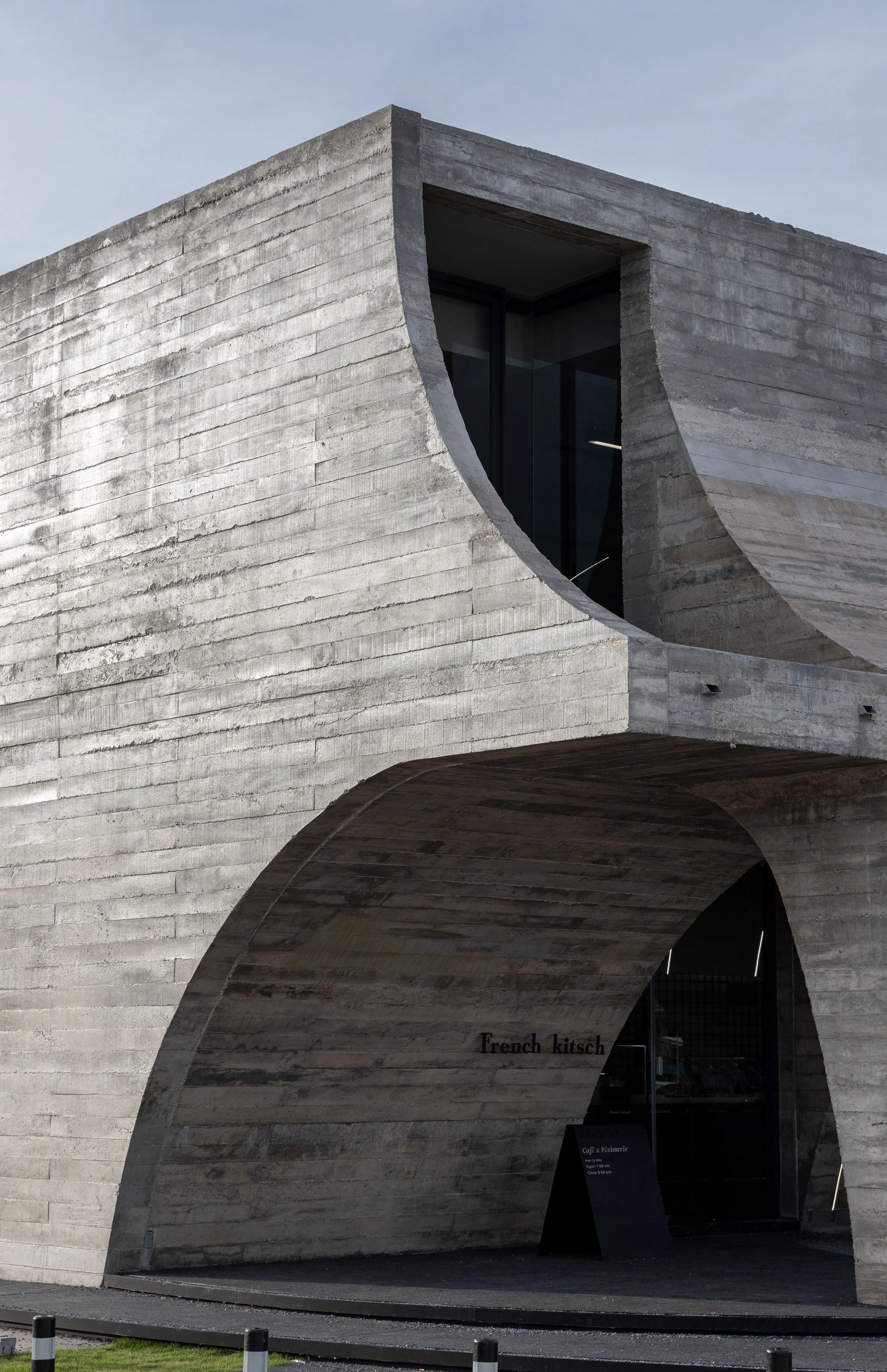 French Kitsch III — 8