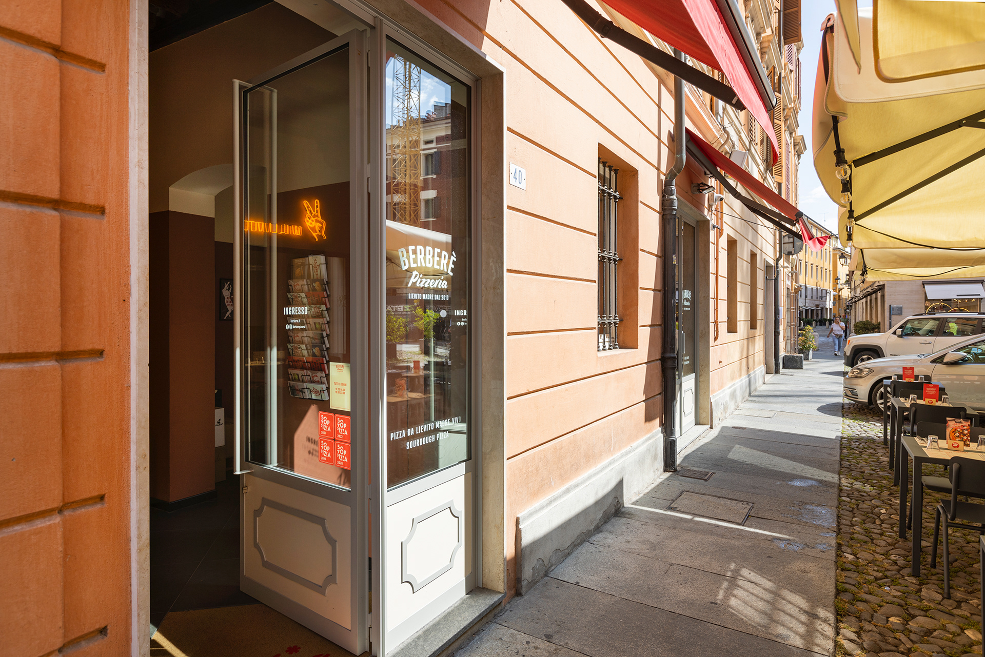 berber-modena-via-del-taglio-by-avamposti-architettura-architizer