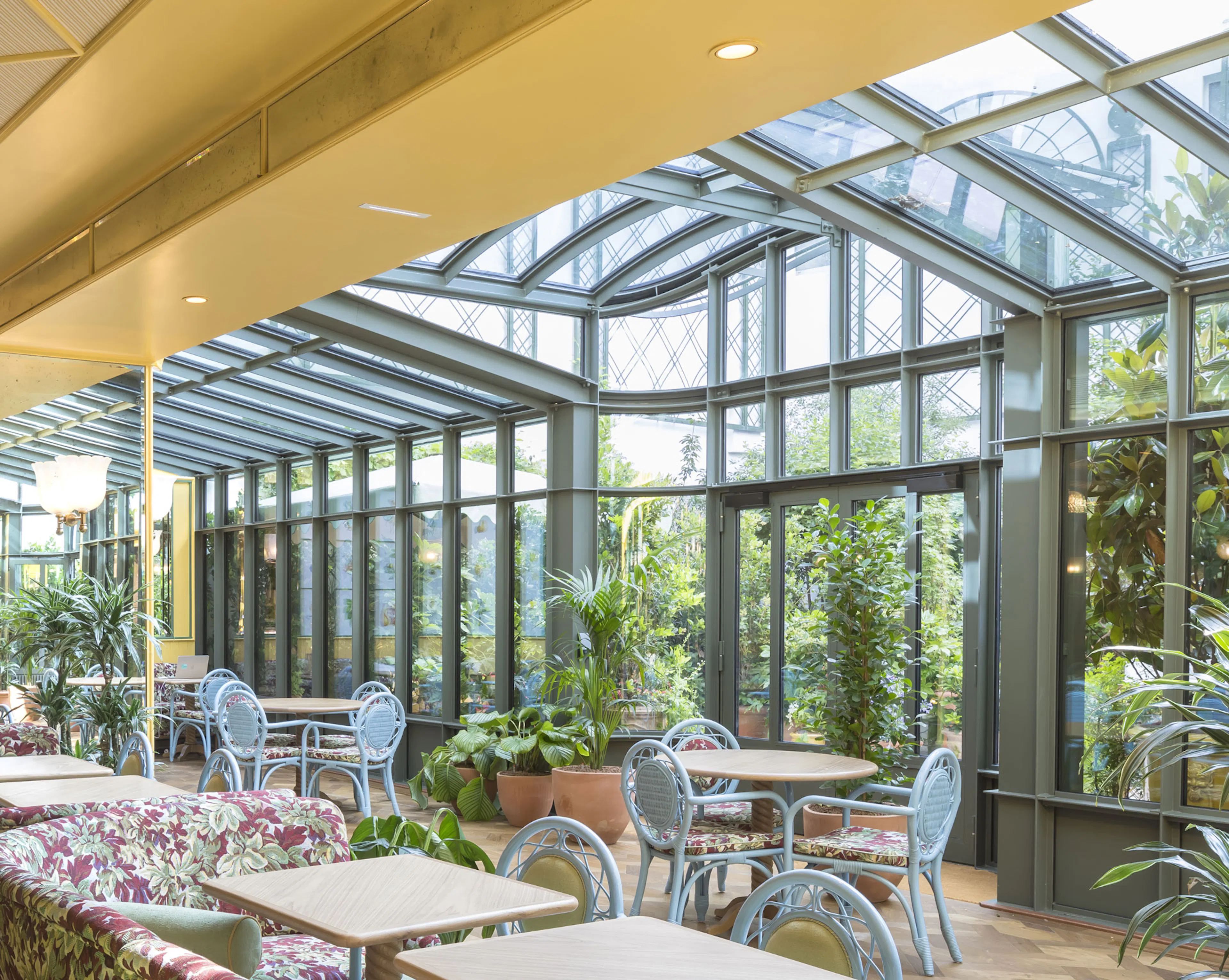 TALE OF TRANSFORMATION LA FANTAISIE HOTEL — 4