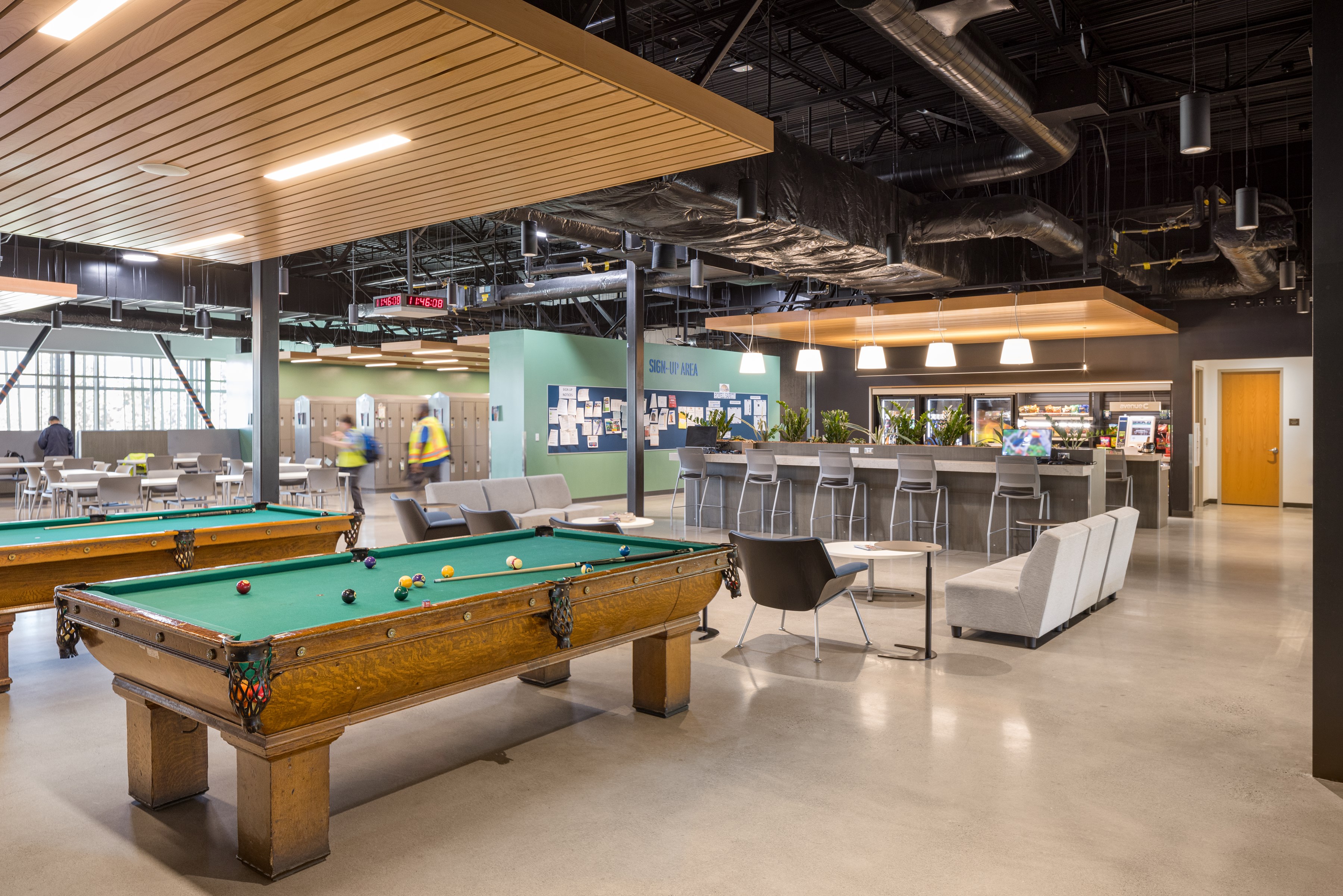 TriMet Powell Bus Operations & Maintenance Facility by Stantec Architizer