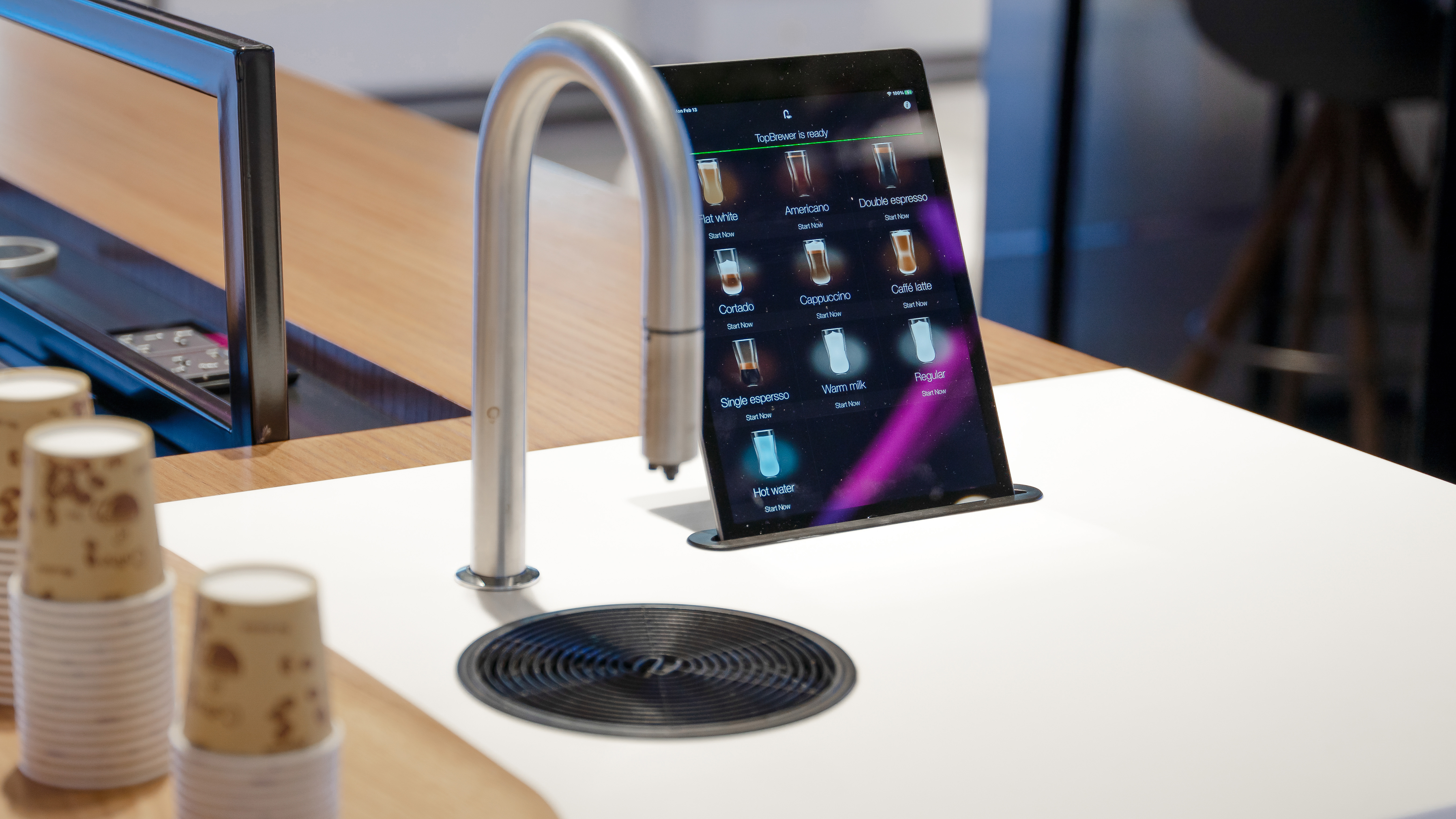 Zain Flagship Store by BÖWE Architizer