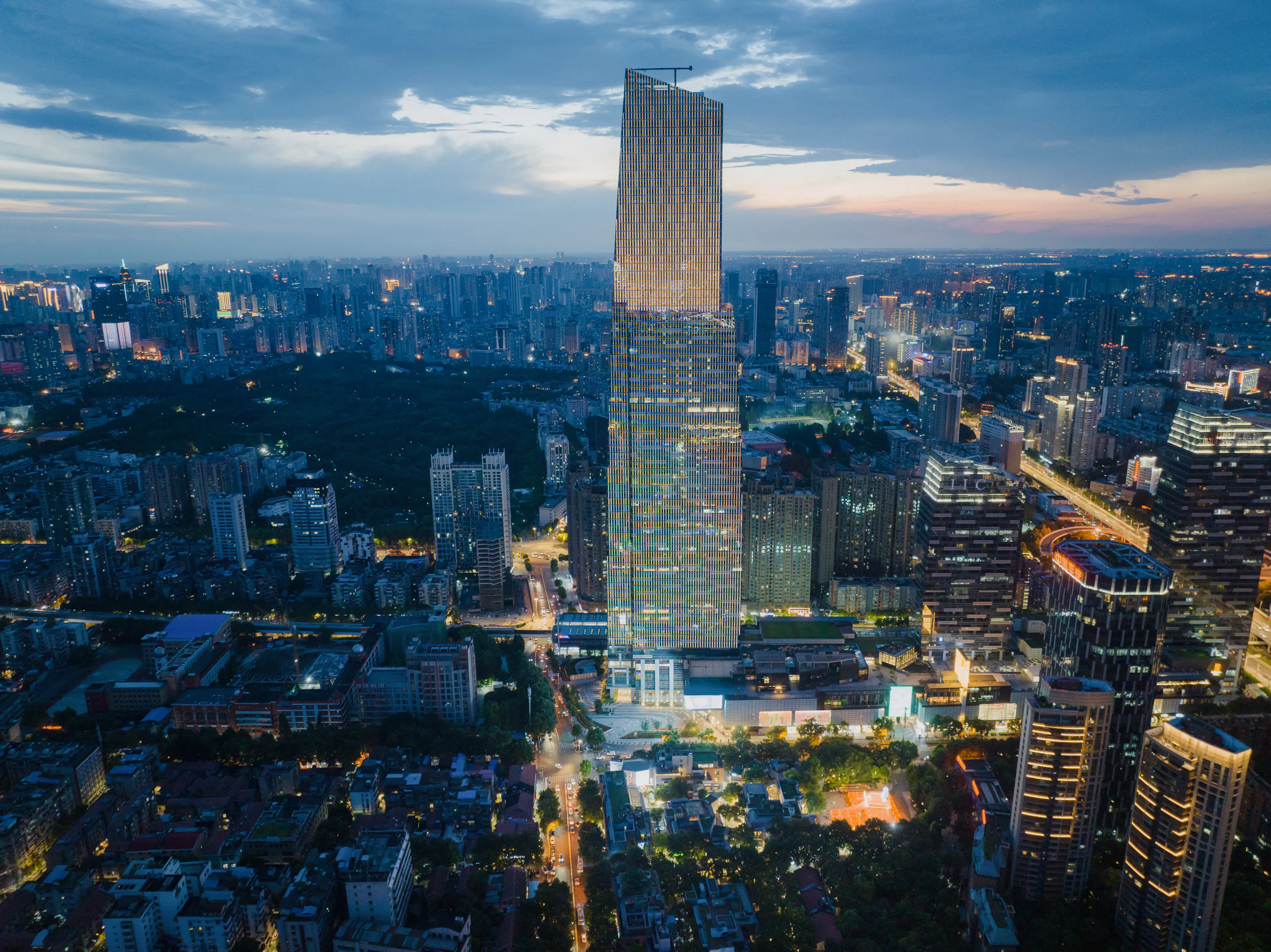 Wuhan Tiandi "DIVE IN SUMMER" — 34