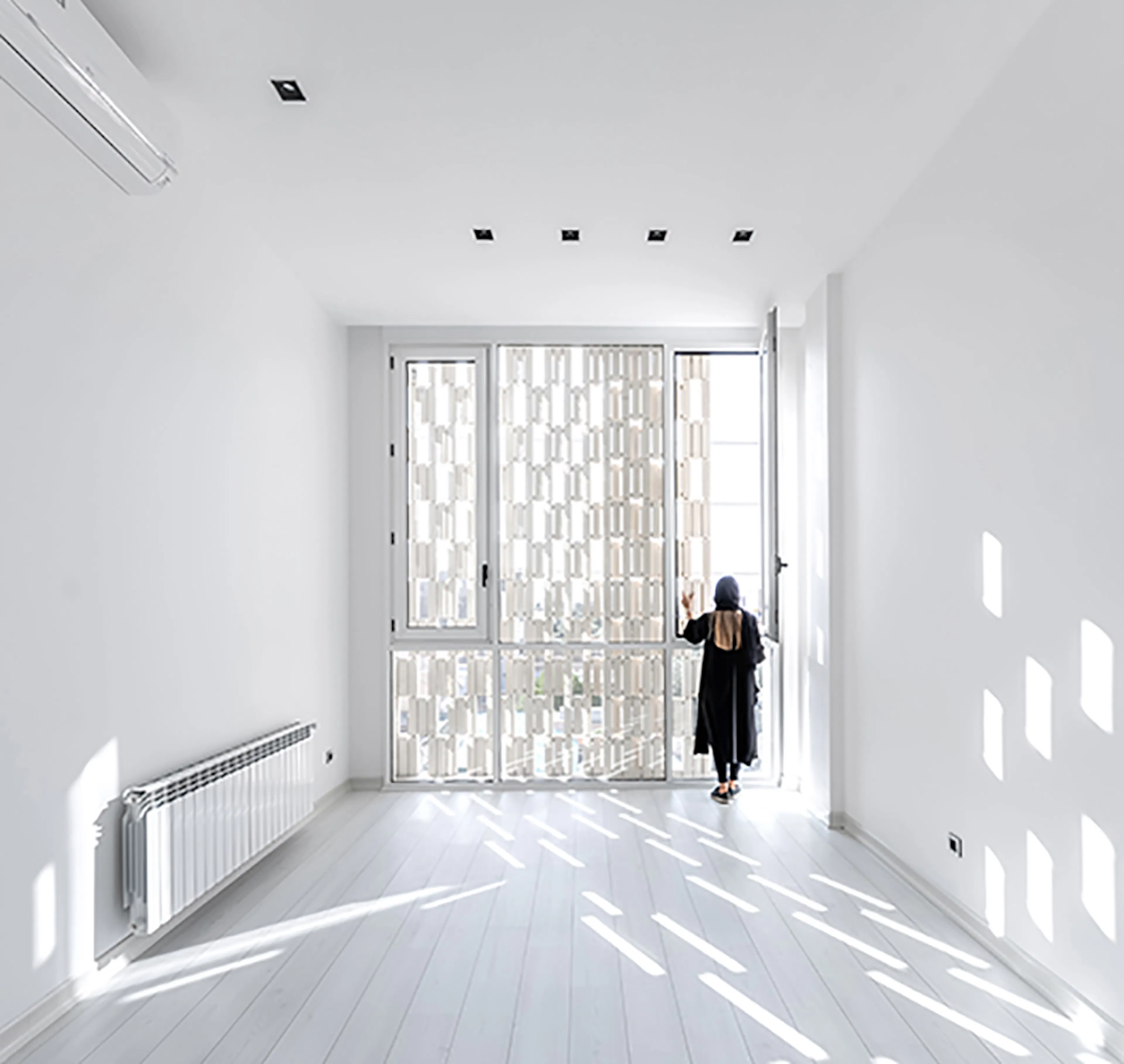 KOLBADI HOUSE — 28