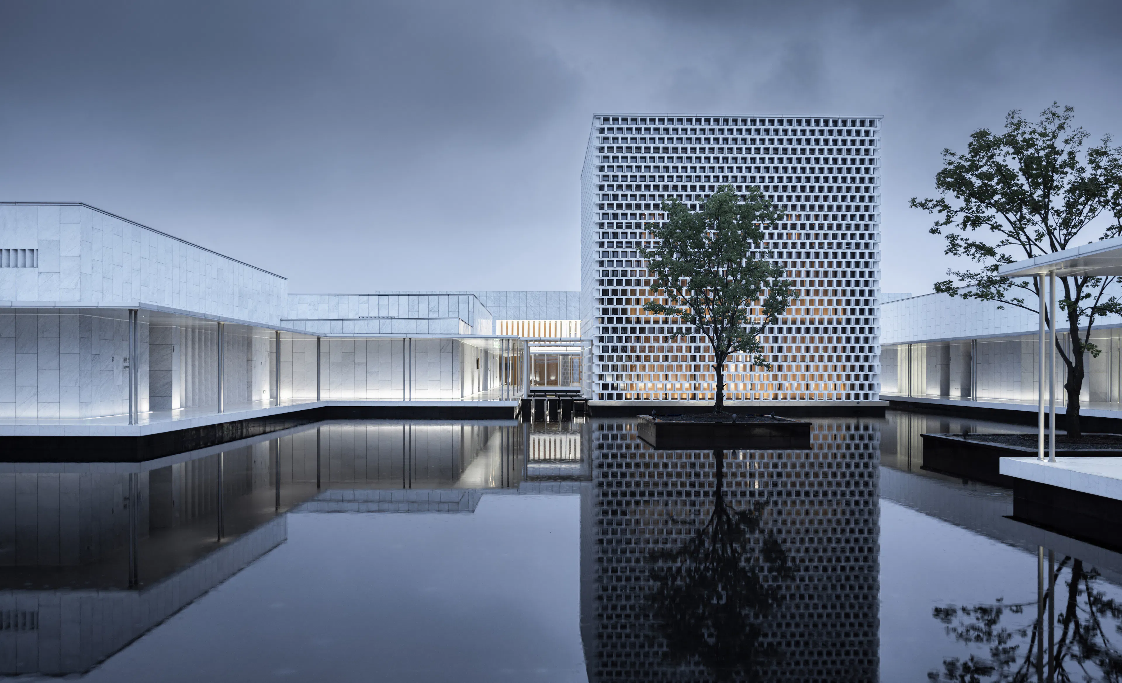 Yanzi Memorial Hall — 14