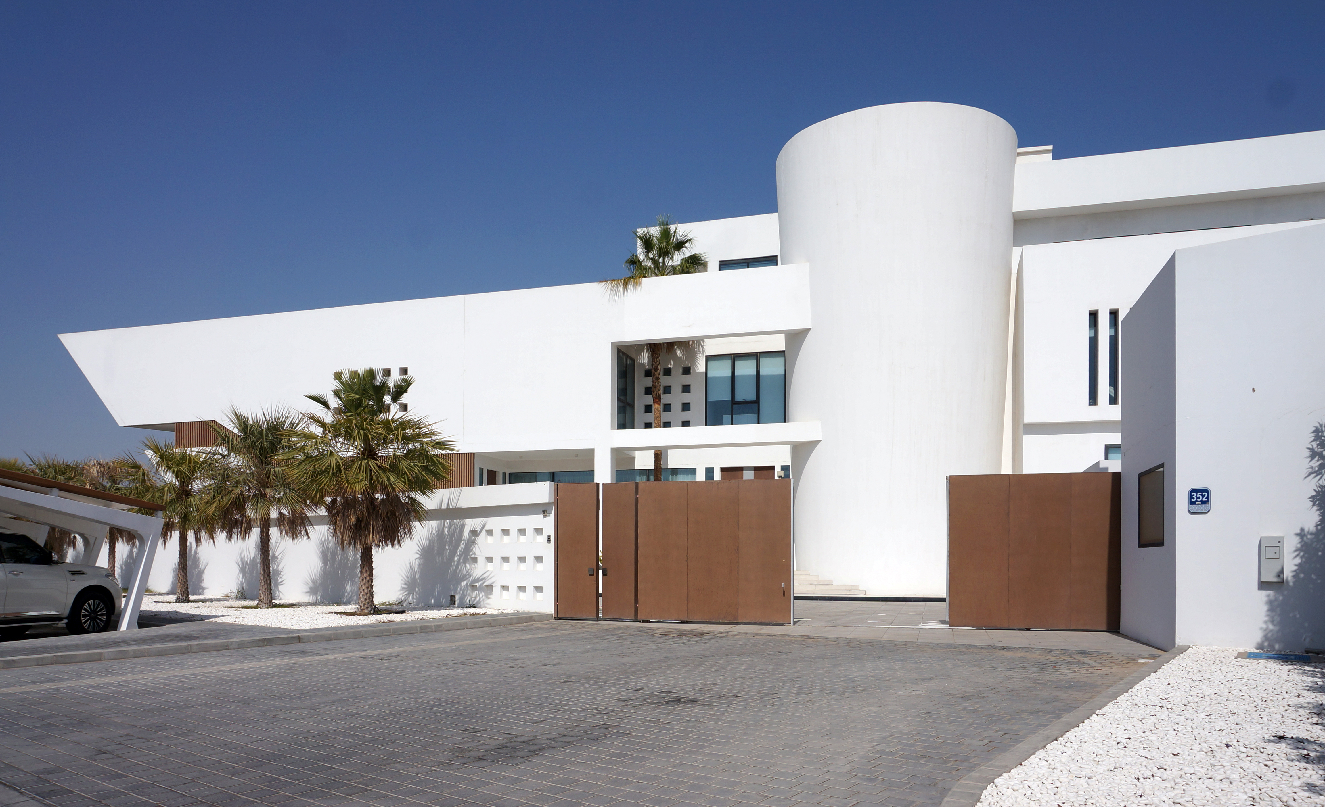 Private Villa in Abu Dhabi by UPA Italia by Paolo Lettieri Architects ...