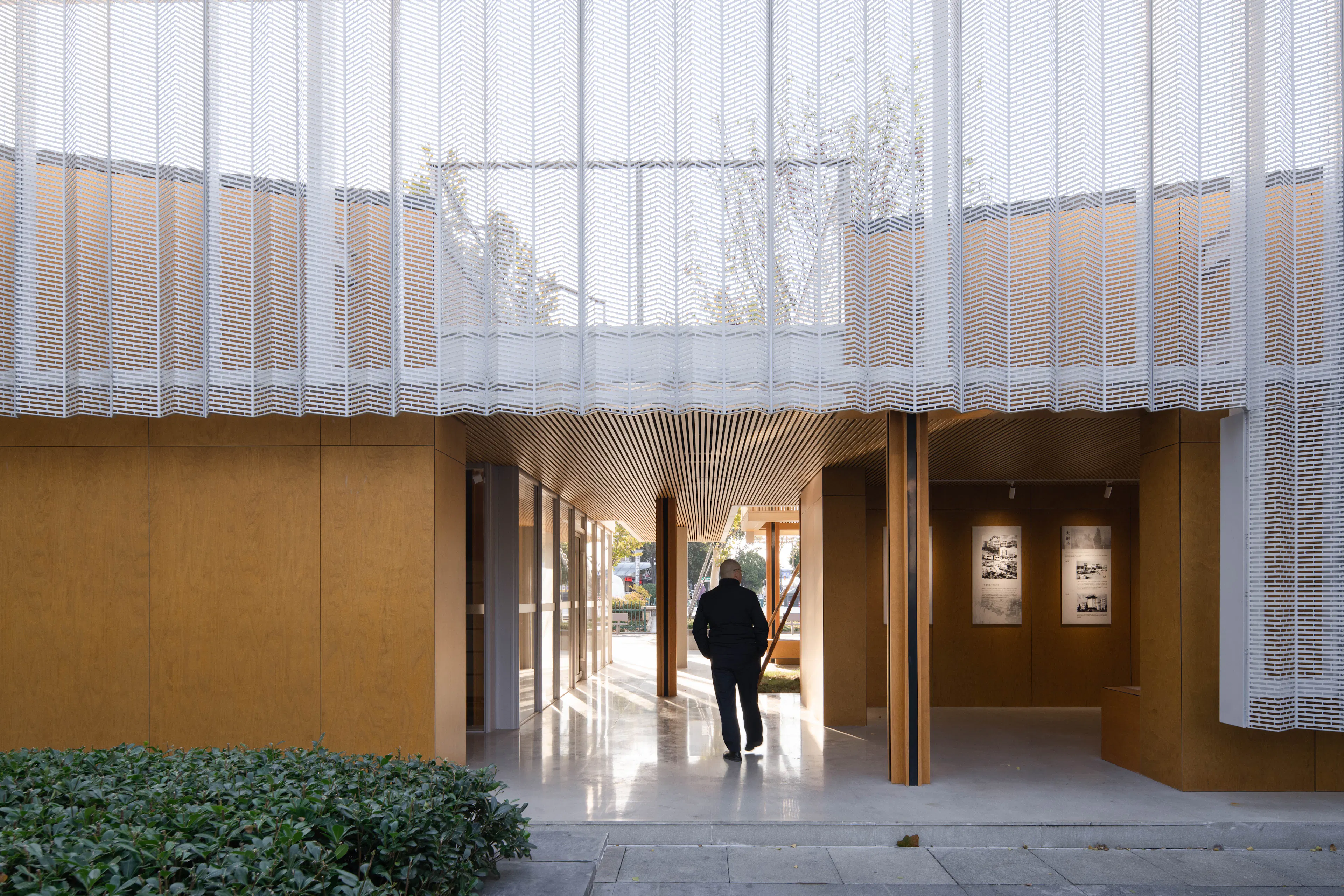 Dengying Service Site — 15