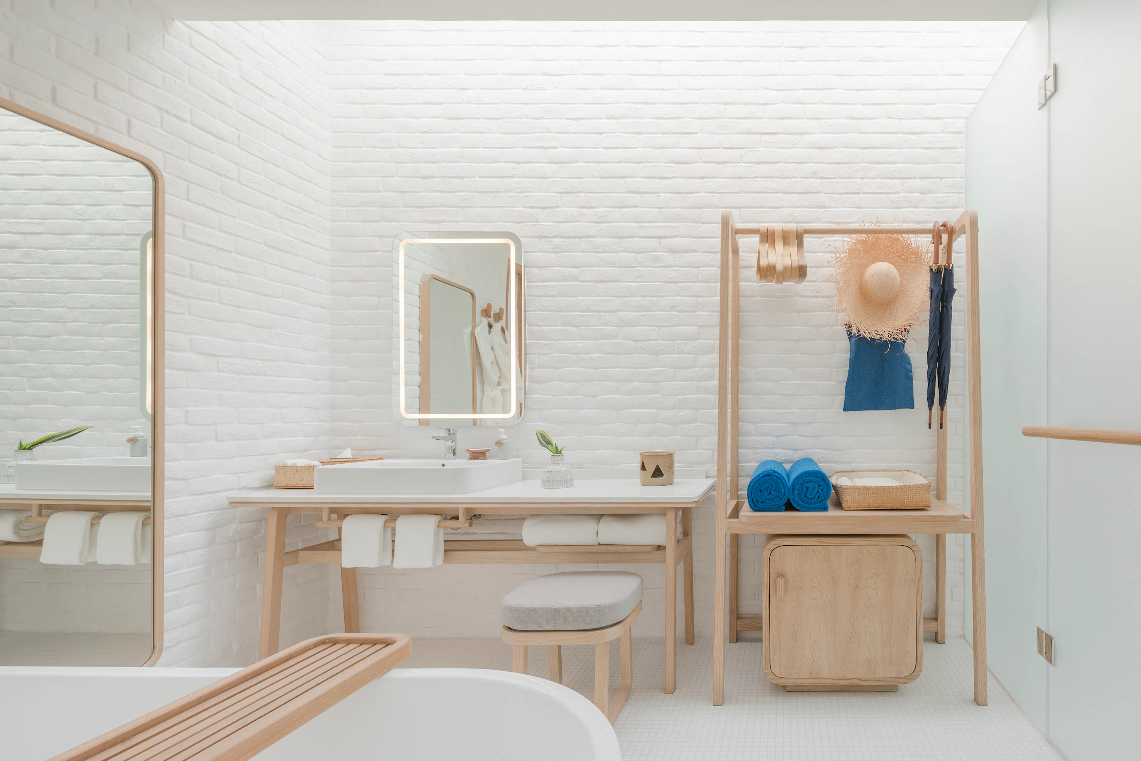 SALA Bang Pa-in — 10