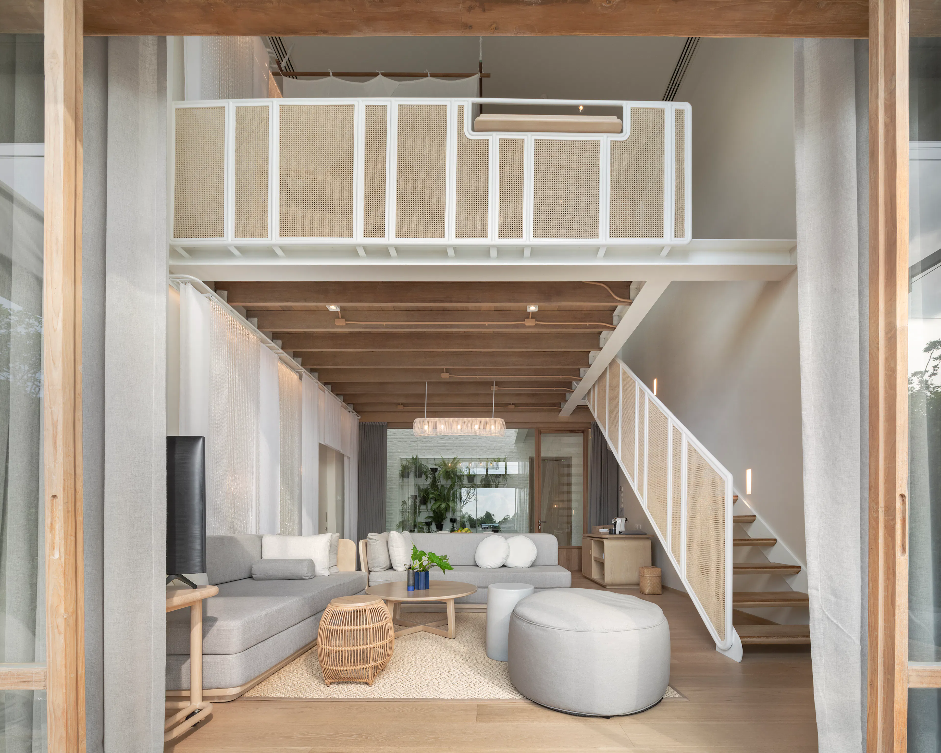 SALA Bang Pa-in — 12