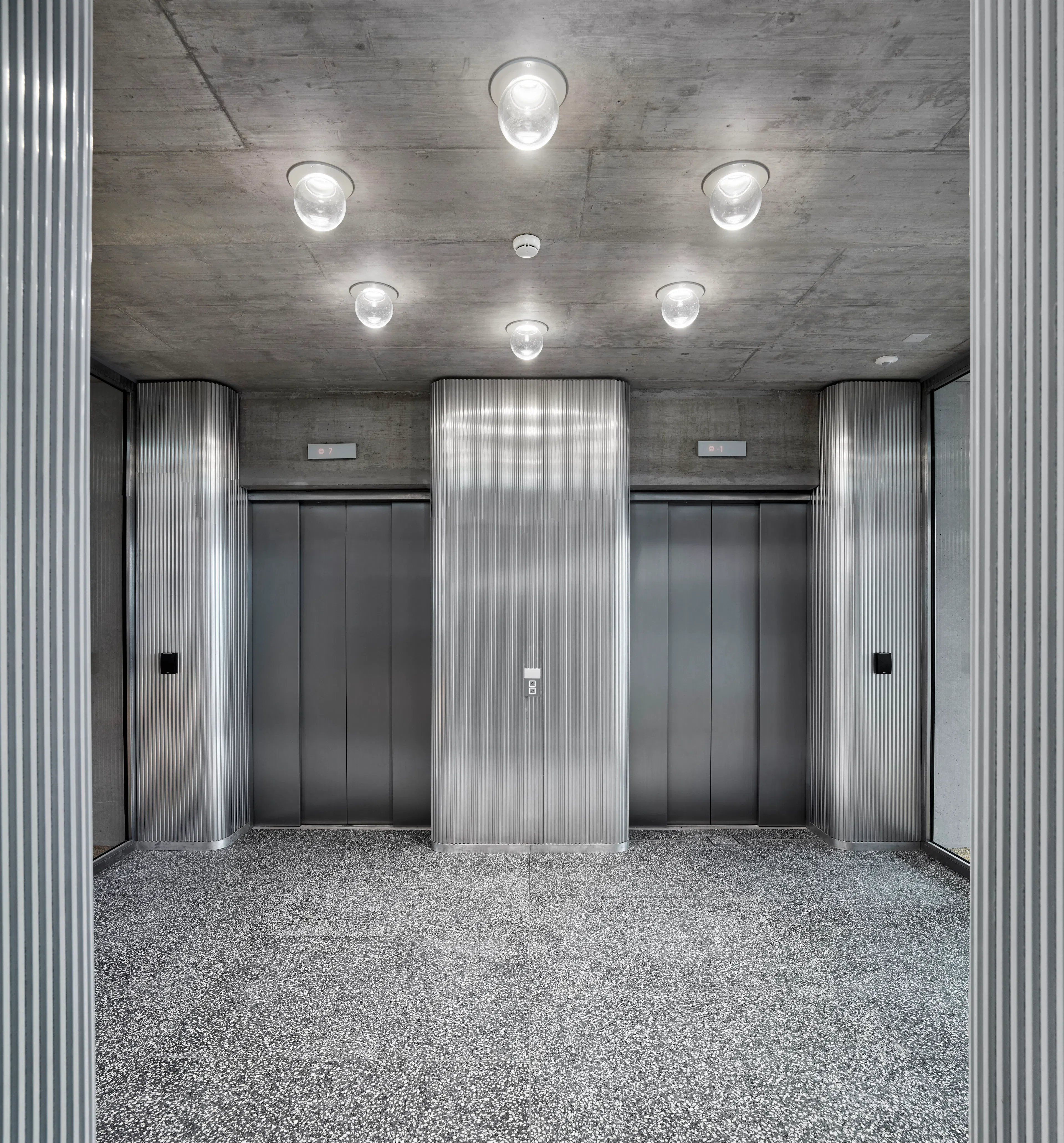 Headquarter Geneva — 12