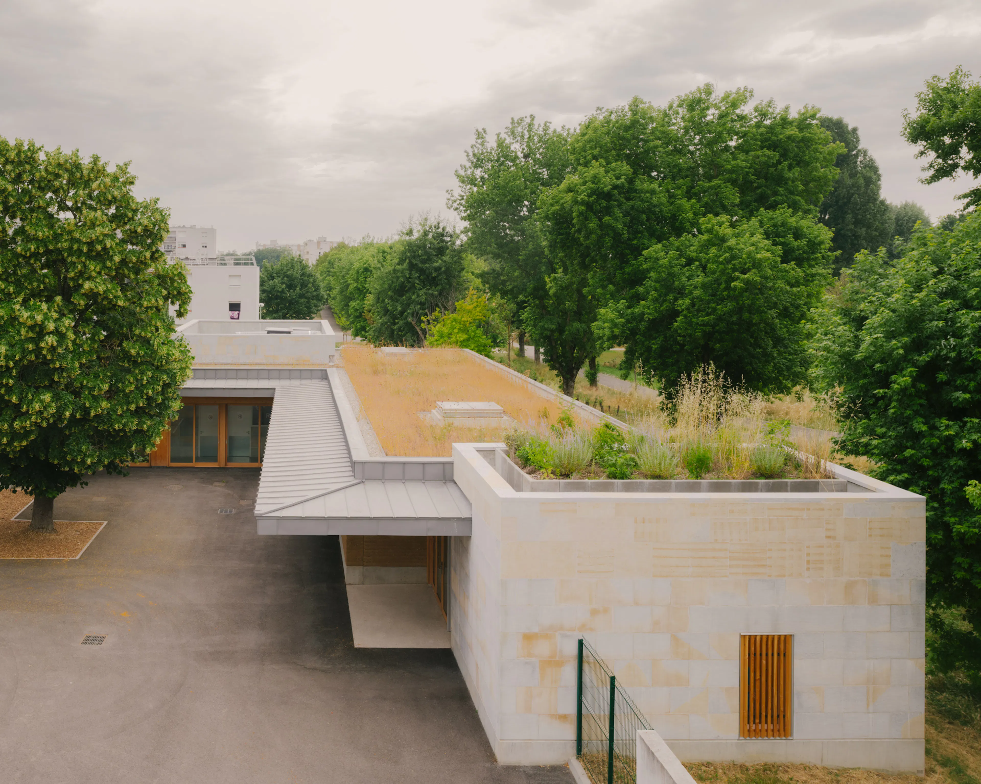 École Primaire Jean Rostand — 6