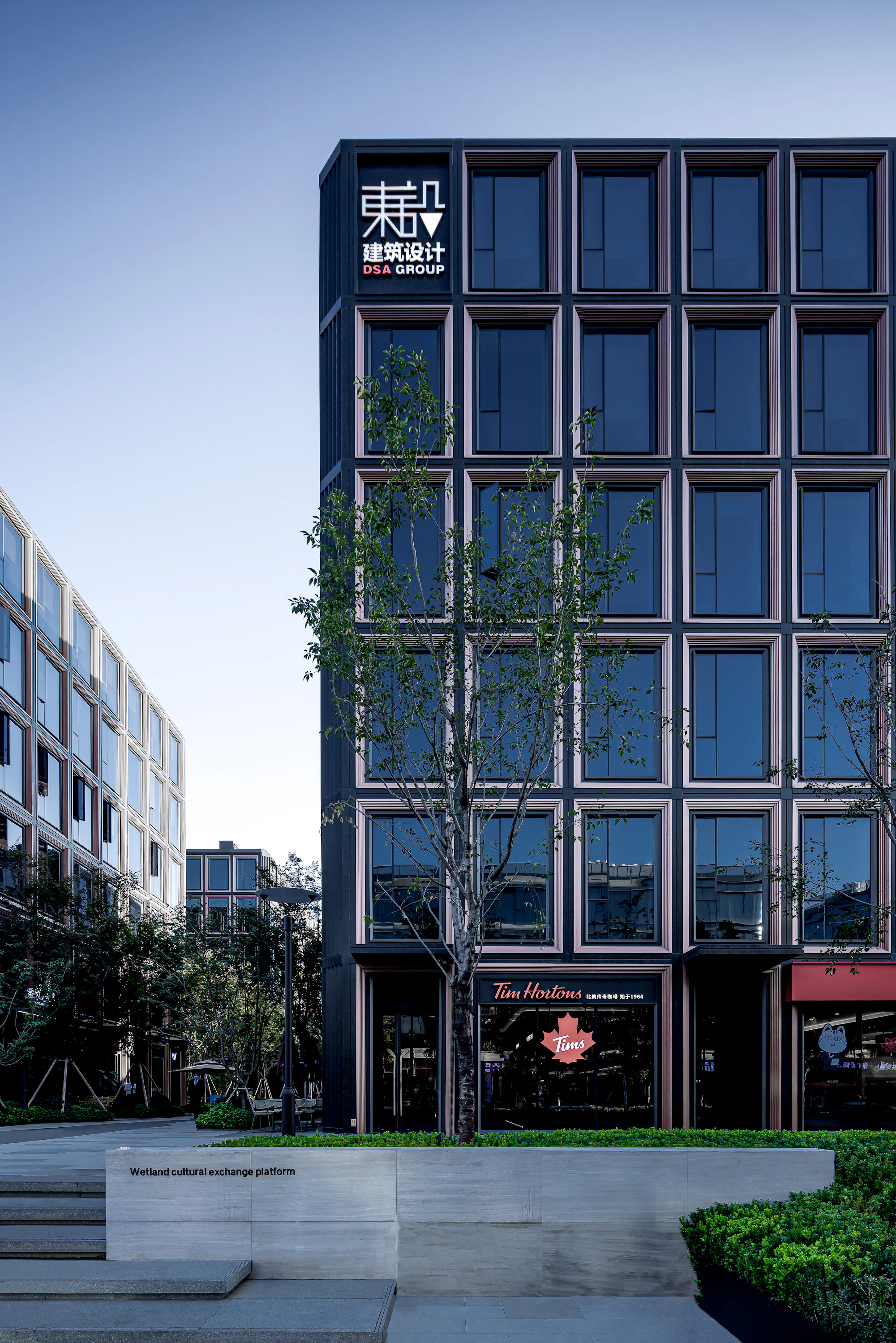 RISING Center: A complex interweaving with elegant and the wetlands context — 21