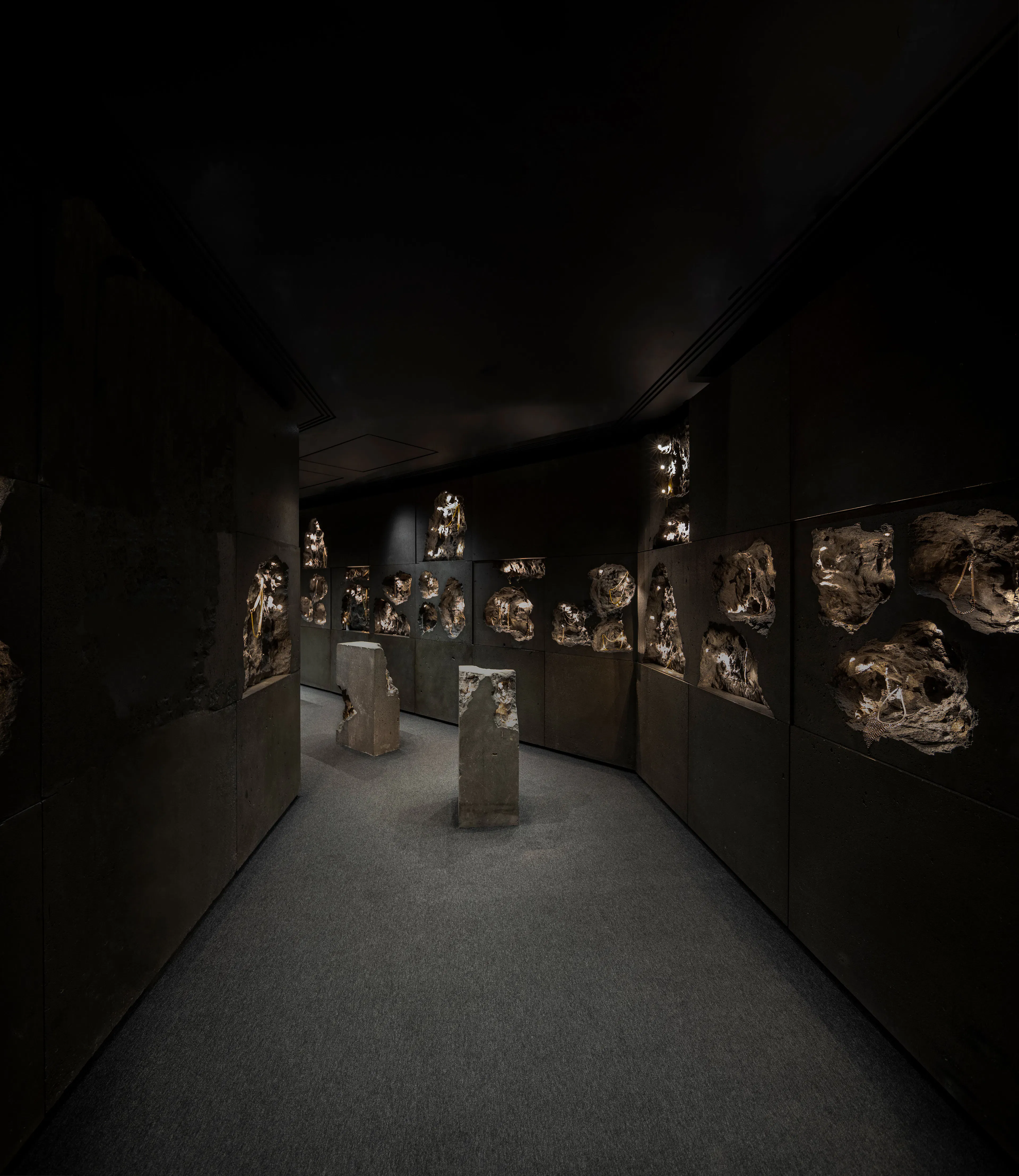 Beheshti Gold Gallery (Bijou Shop in Tehran Grand Bazaar)