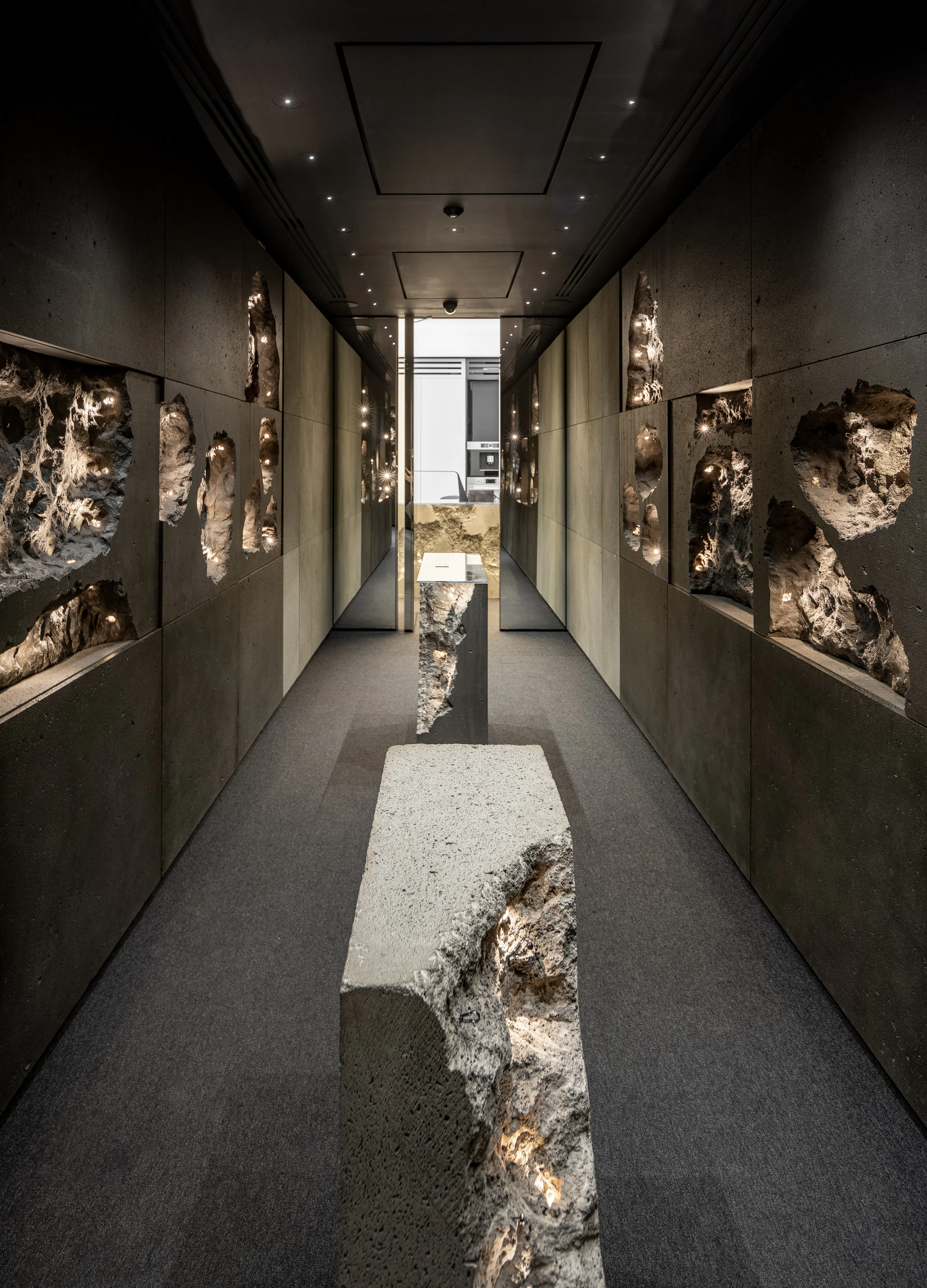 Beheshti Gold Gallery (Bijou Shop in Tehran Grand Bazaar) — 3