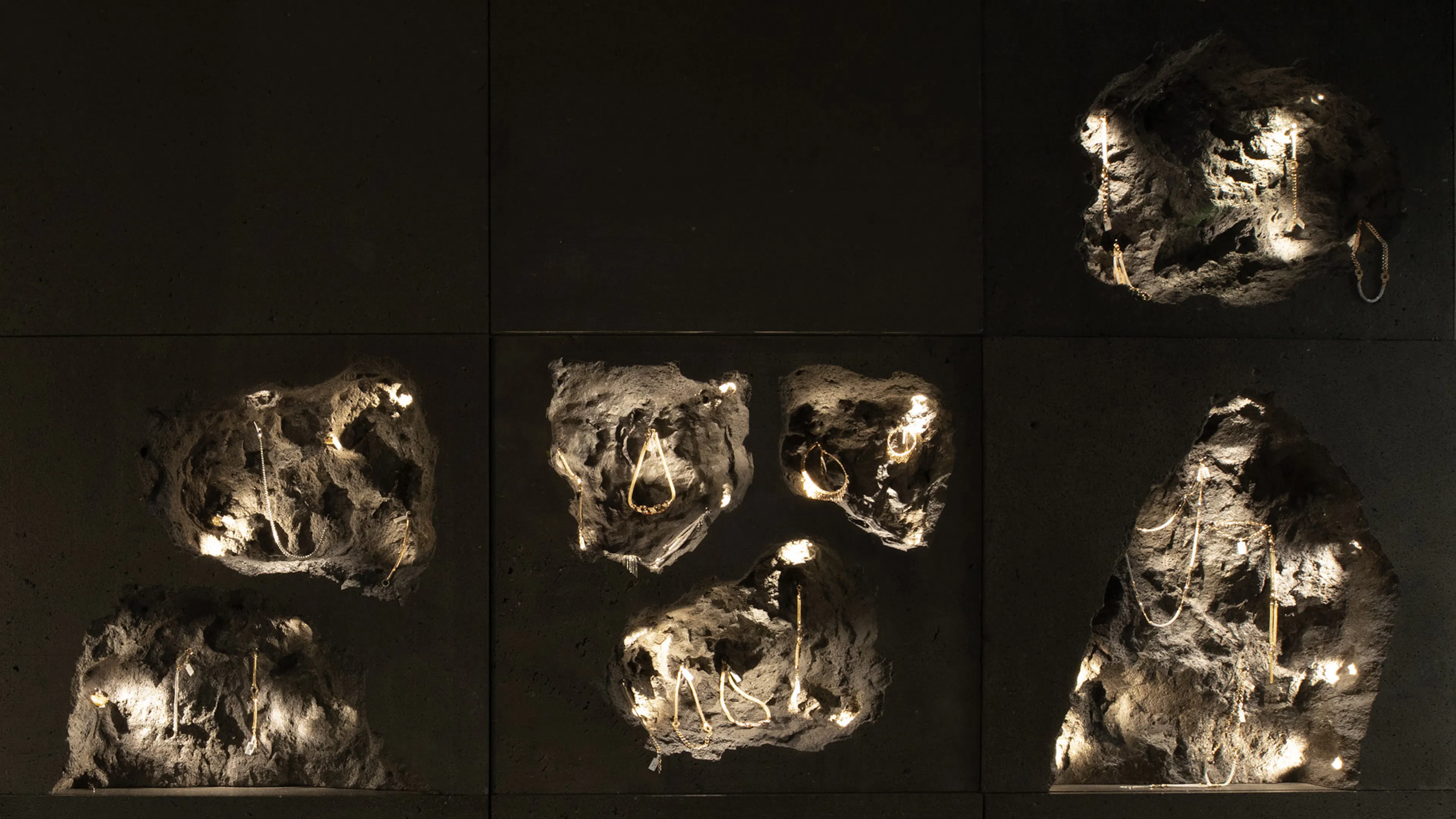 Beheshti Gold Gallery (Bijou Shop in Tehran Grand Bazaar) — 6