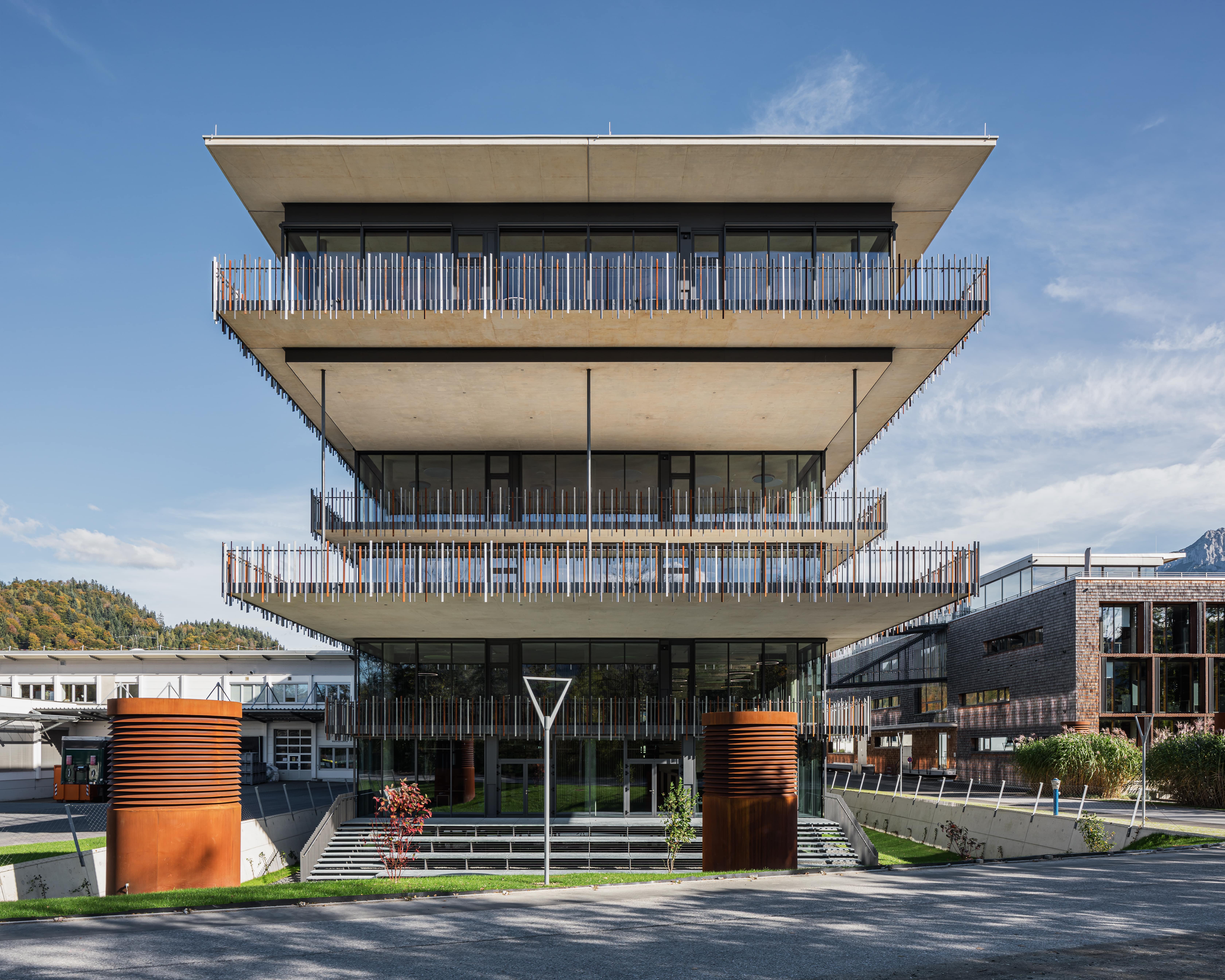 'Am Inn' Office Building - Redensification in the Industrial Area by ...
