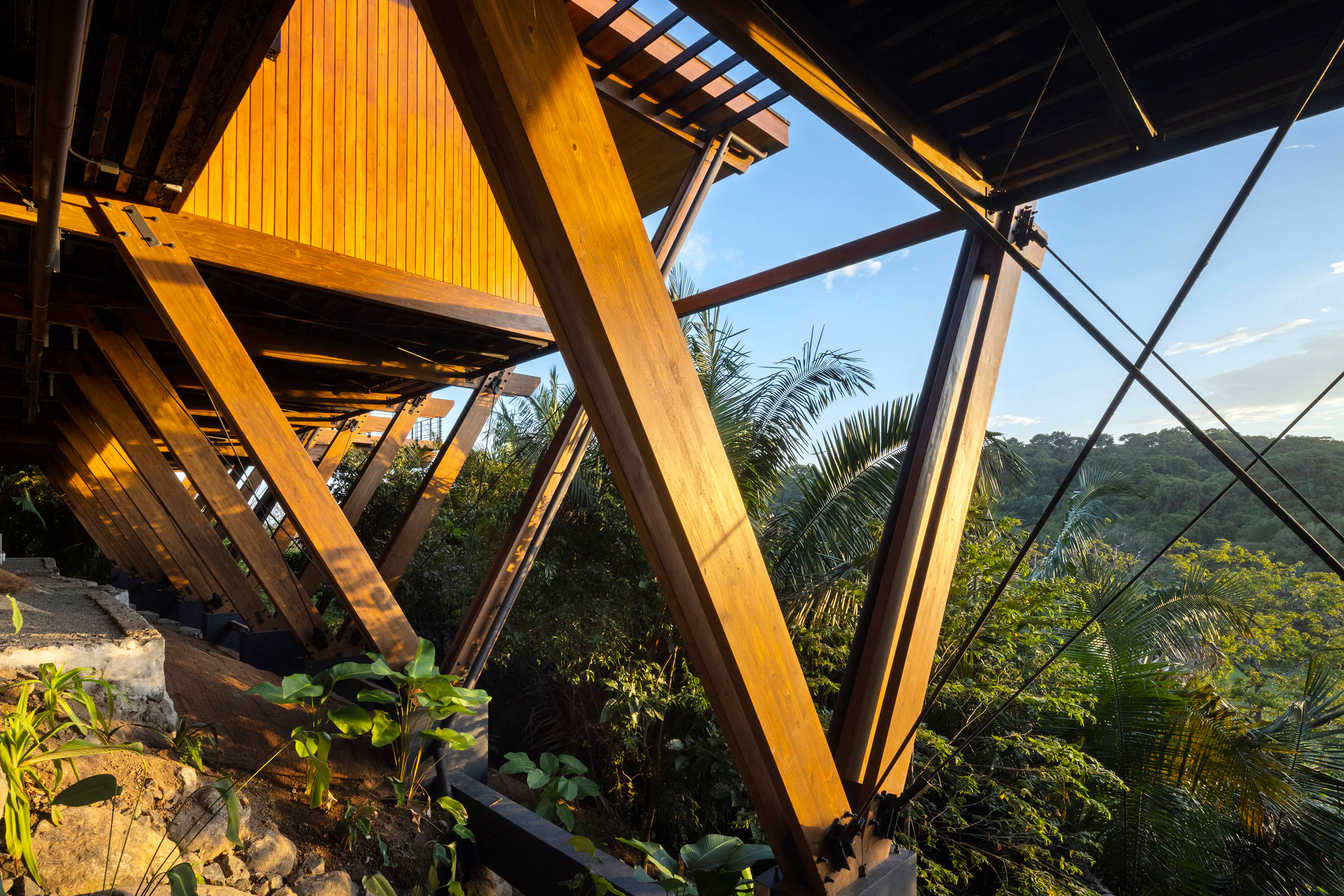 Loma Sagrada House — 6