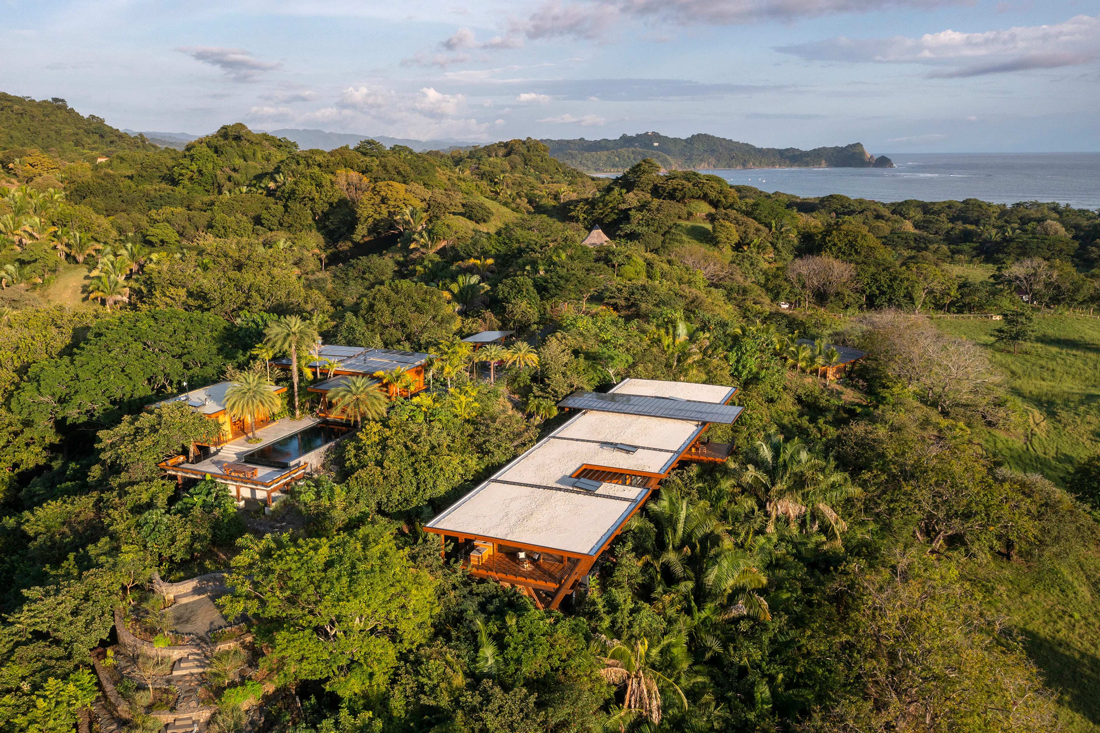 Loma Sagrada House — 8