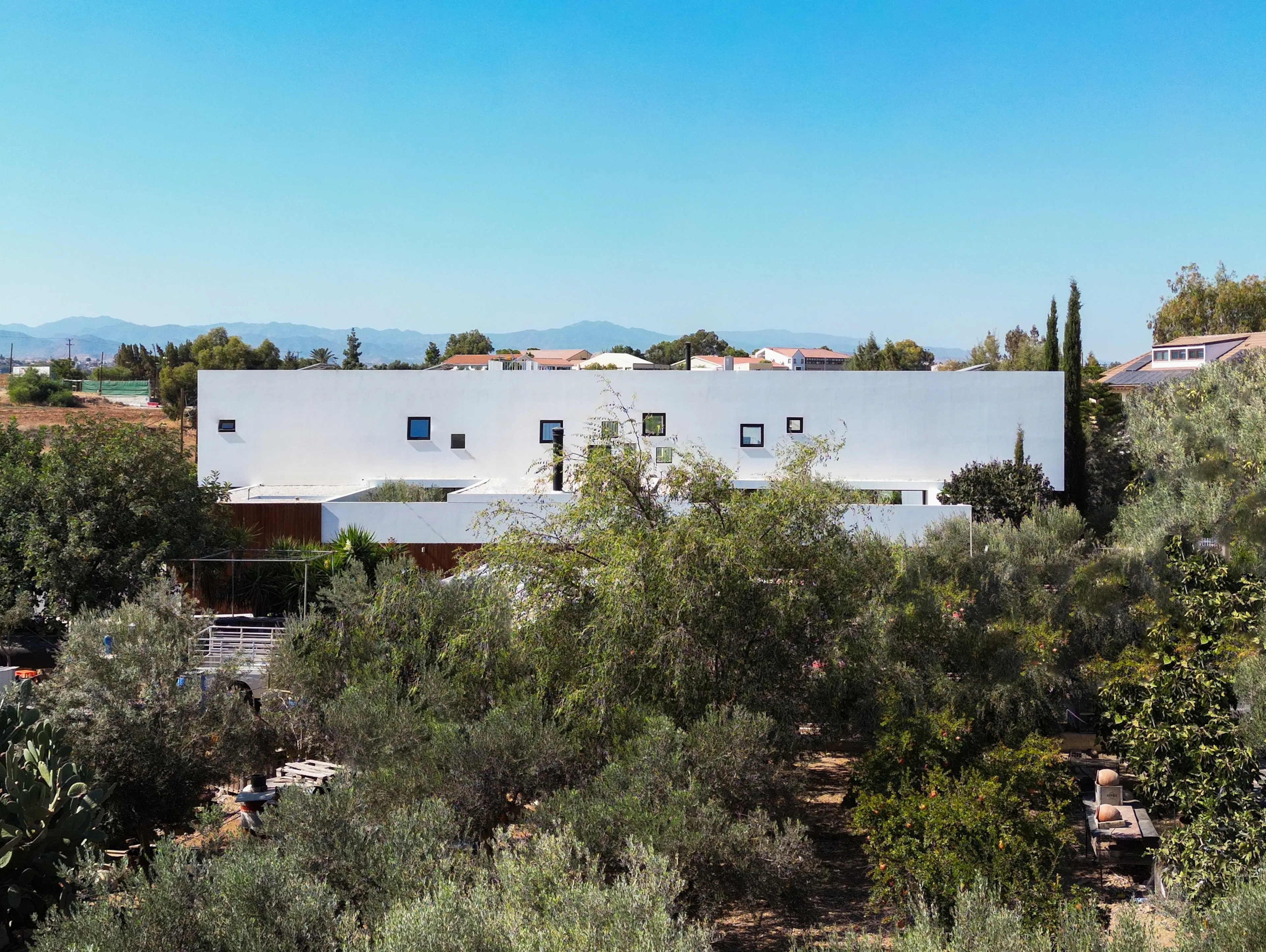 The garden house in the city — 1