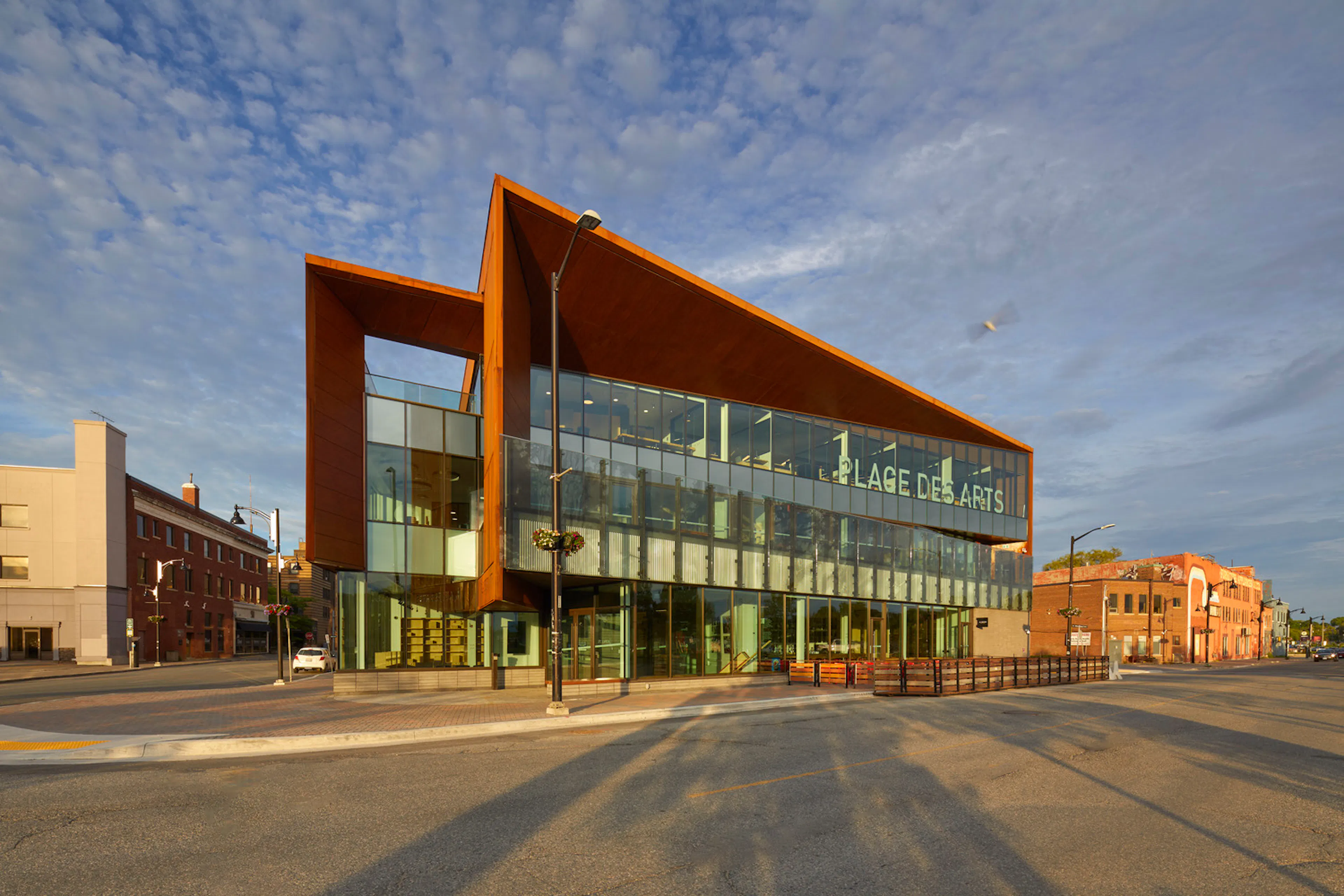 Place des Arts — 1