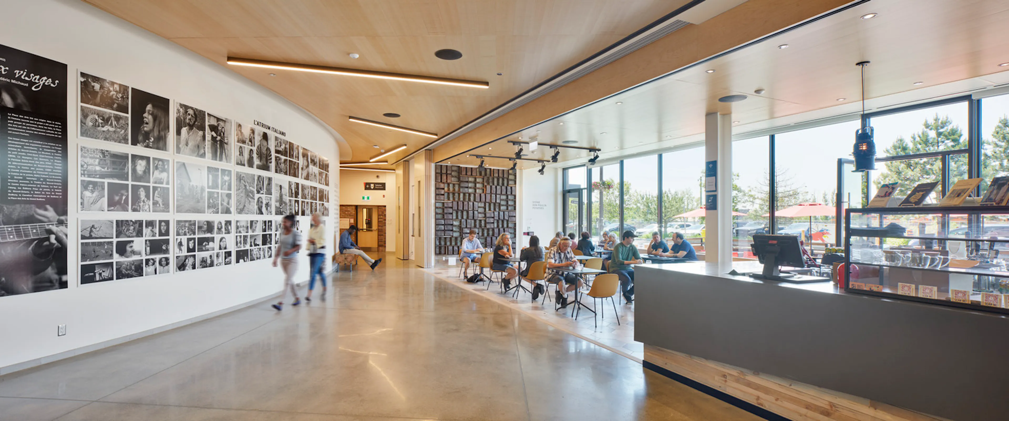 Place des Arts — 3