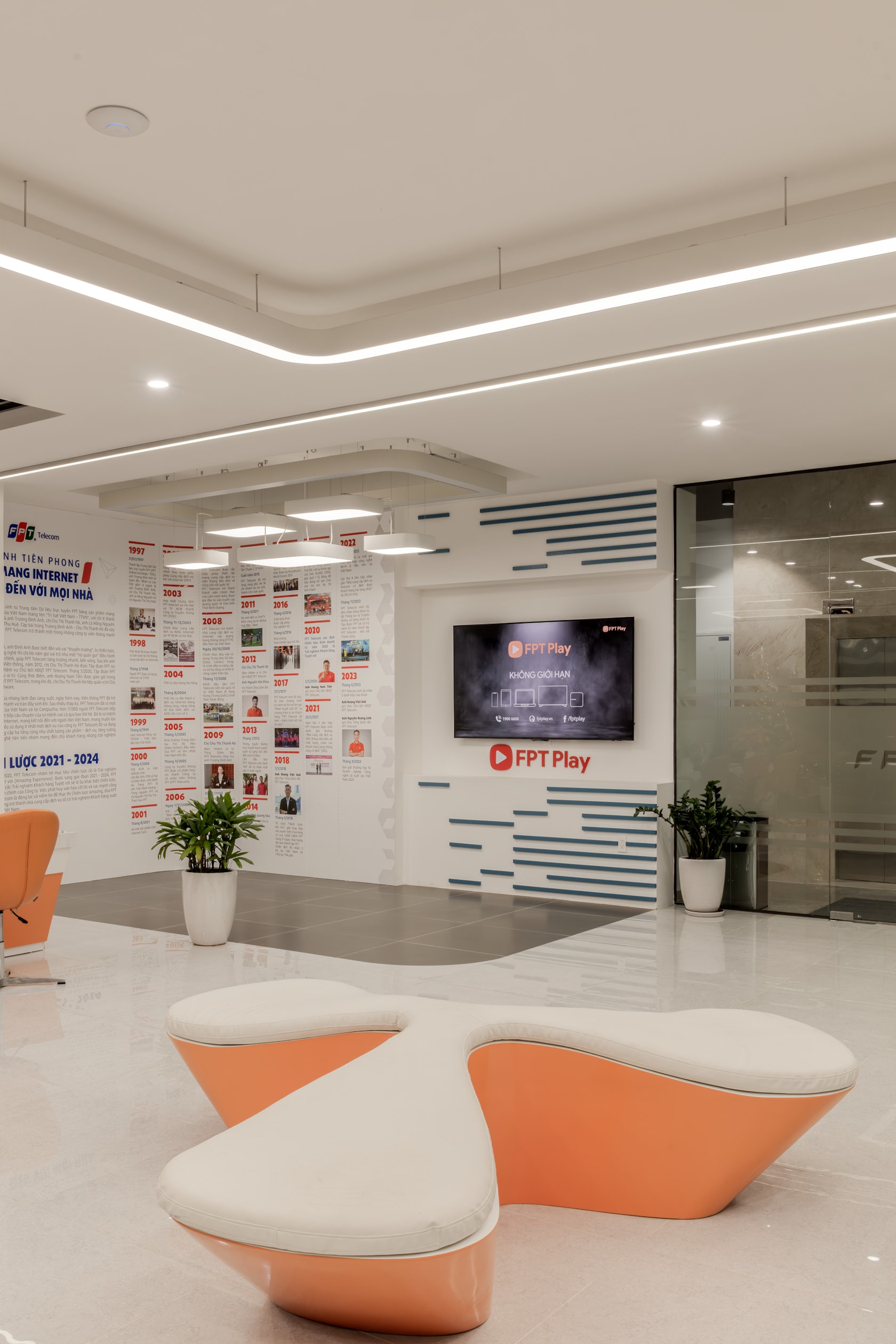 FPT TELECOM OFFICE by XMArchitect - Architizer