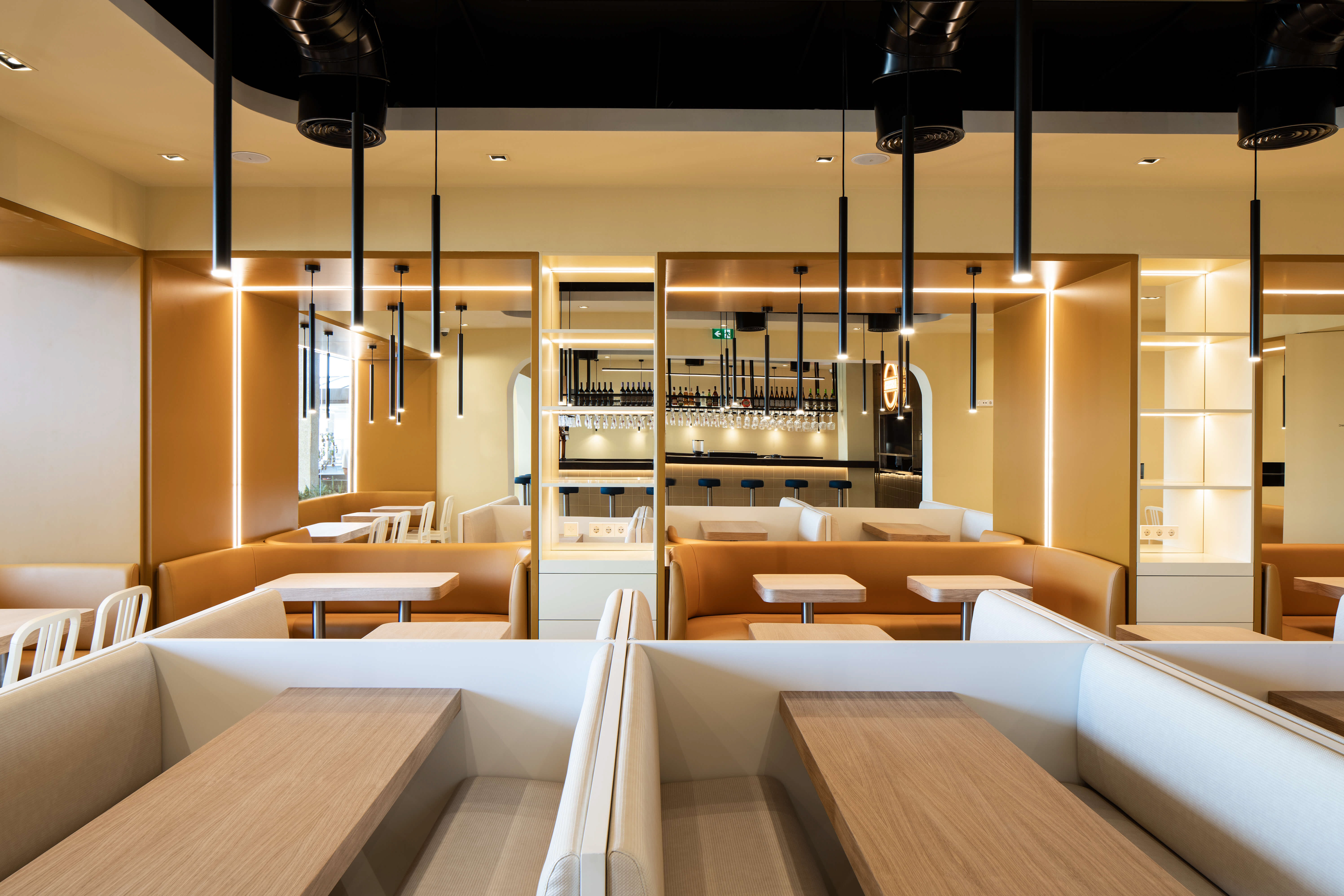 RM RESTAURANT&SNACK BAR by ESQVTA | interior design & architecture ...