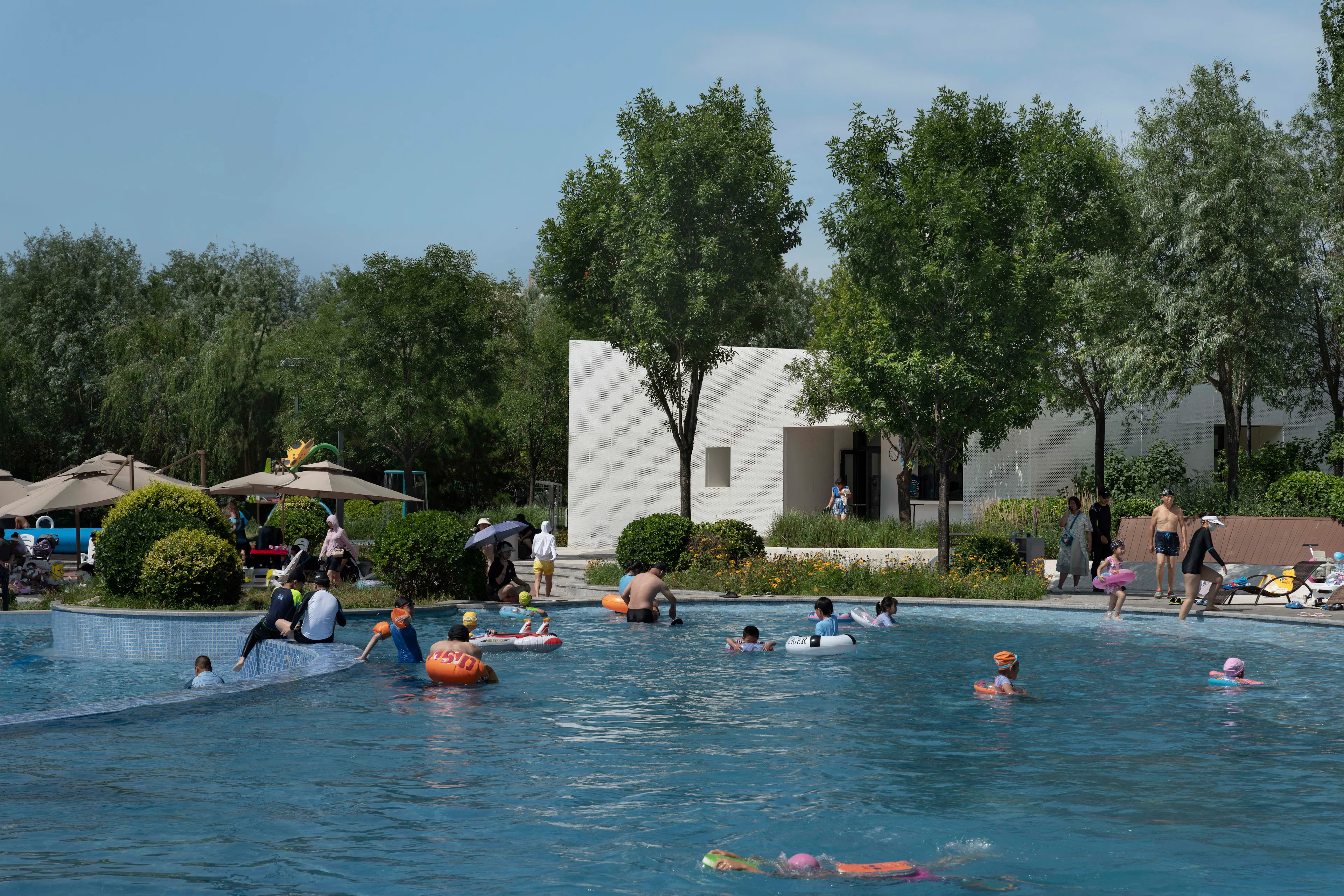 Shenzhen College of International Education — 32