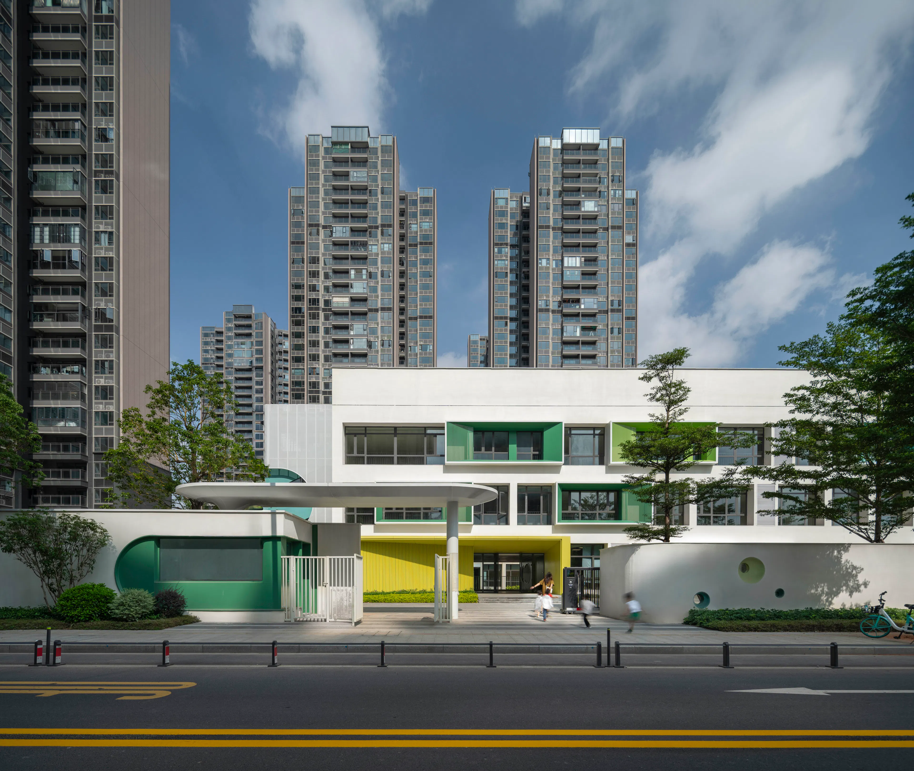 Shenzhen College of International Education — 27