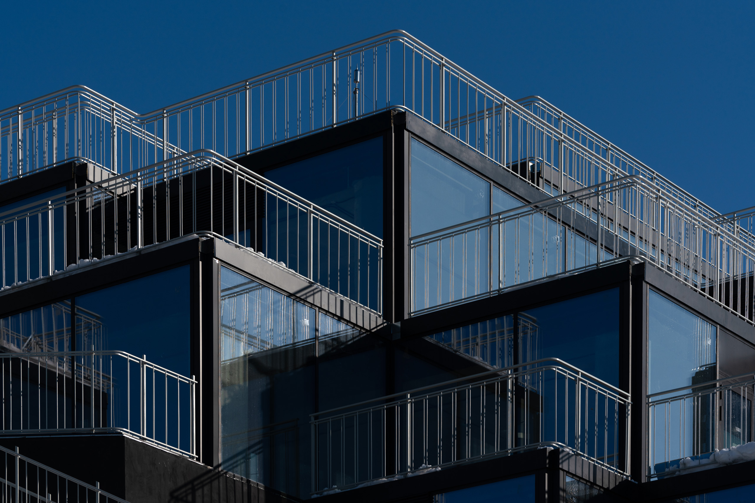 Multifunctional community center based on parking in the "European ...