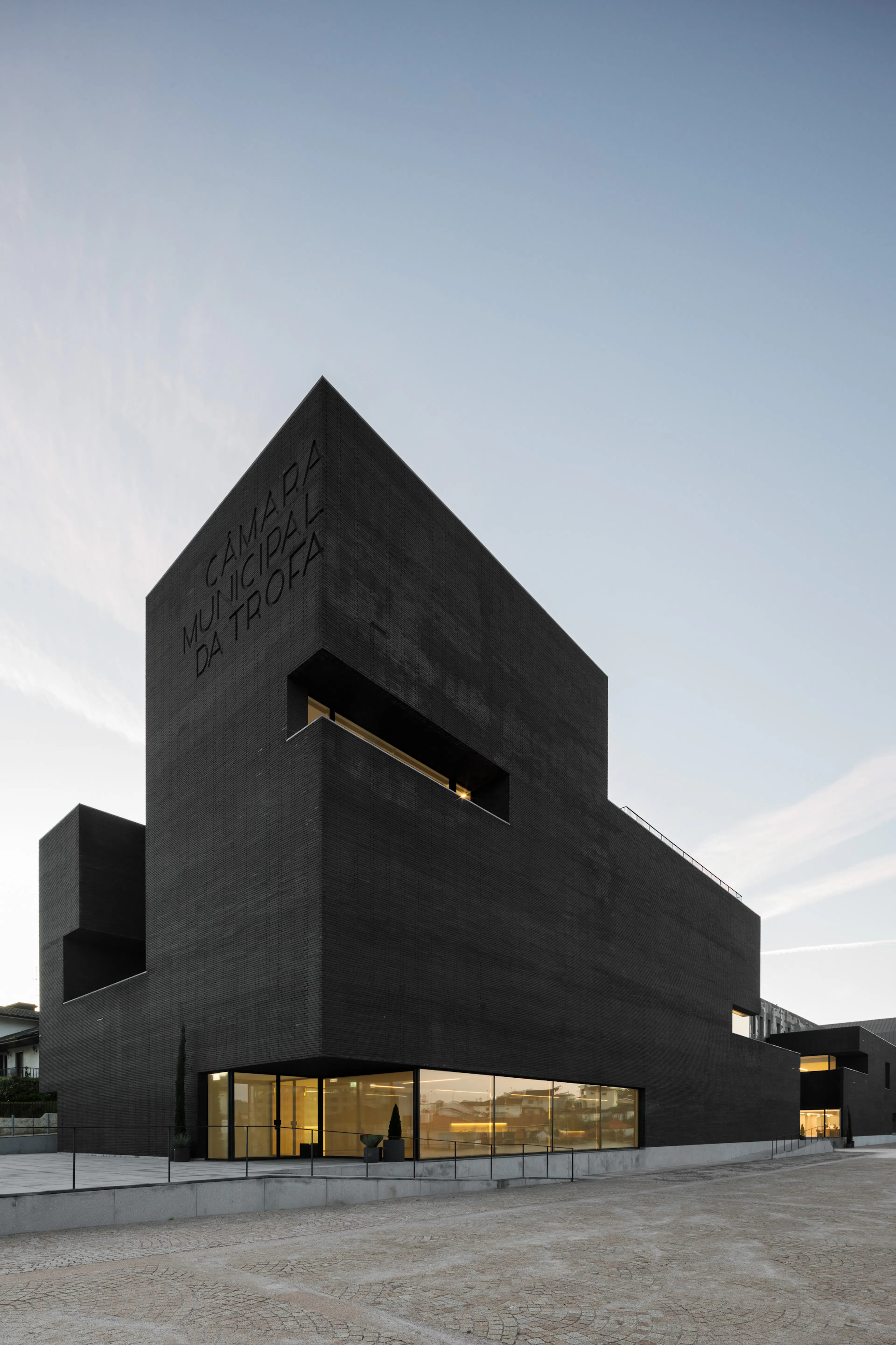 R A I A T - T O W N H A L L | 2023 — 1