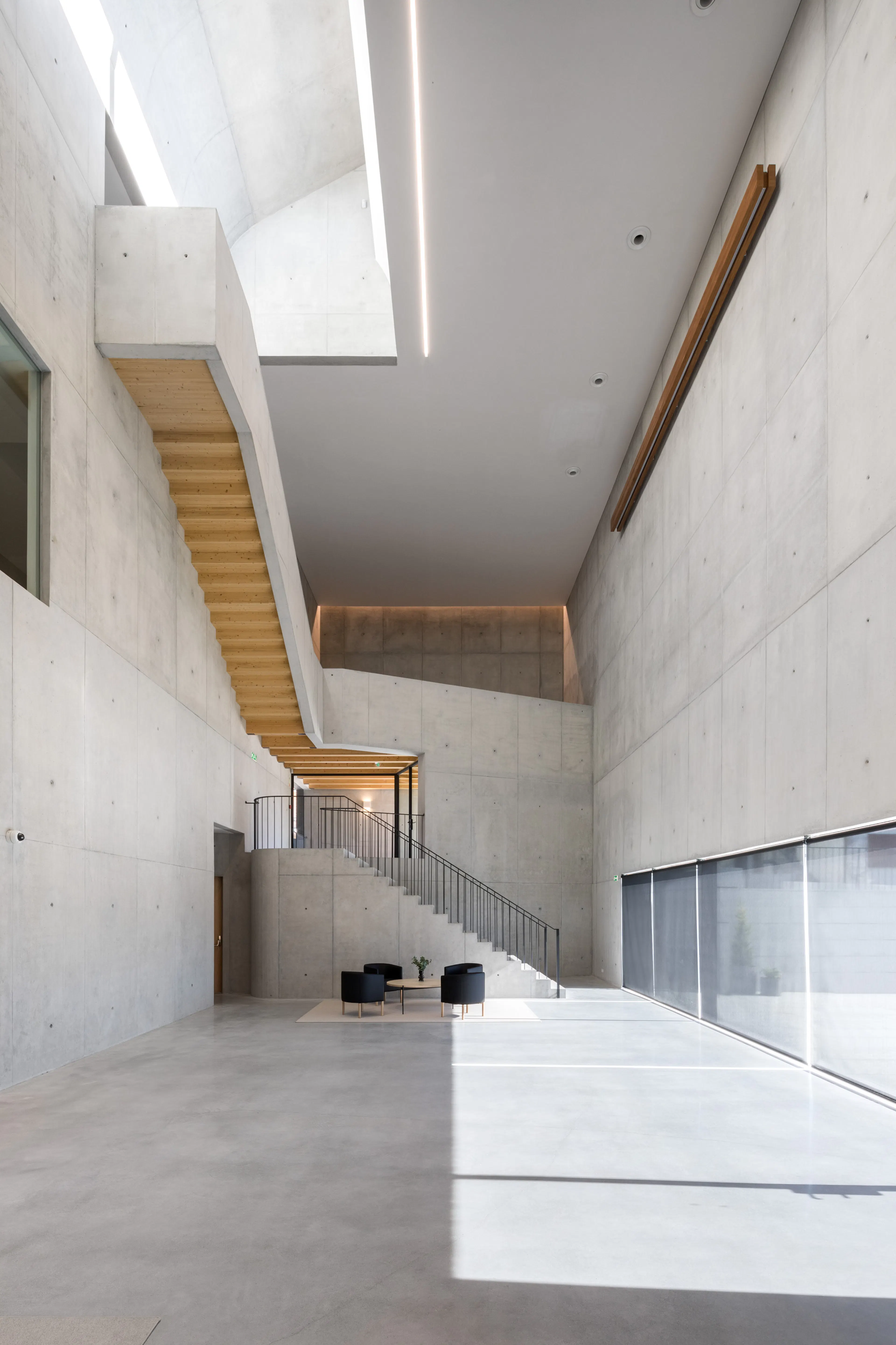 R A I A T - T O W N H A L L | 2023 — 19