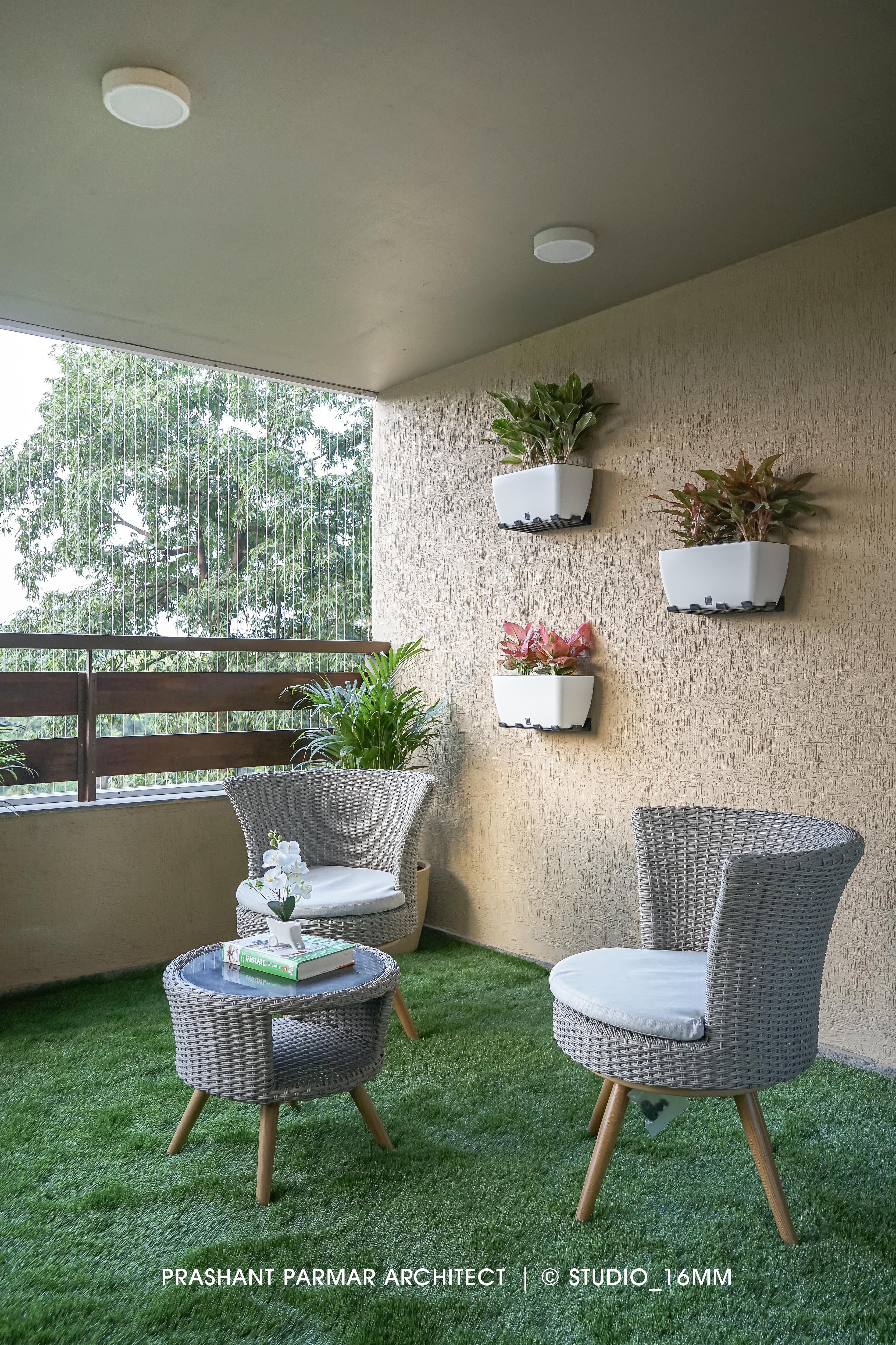 5BHK Timeless Interiors at Shivalik in Ahmedabad by Prashant Parmar ...