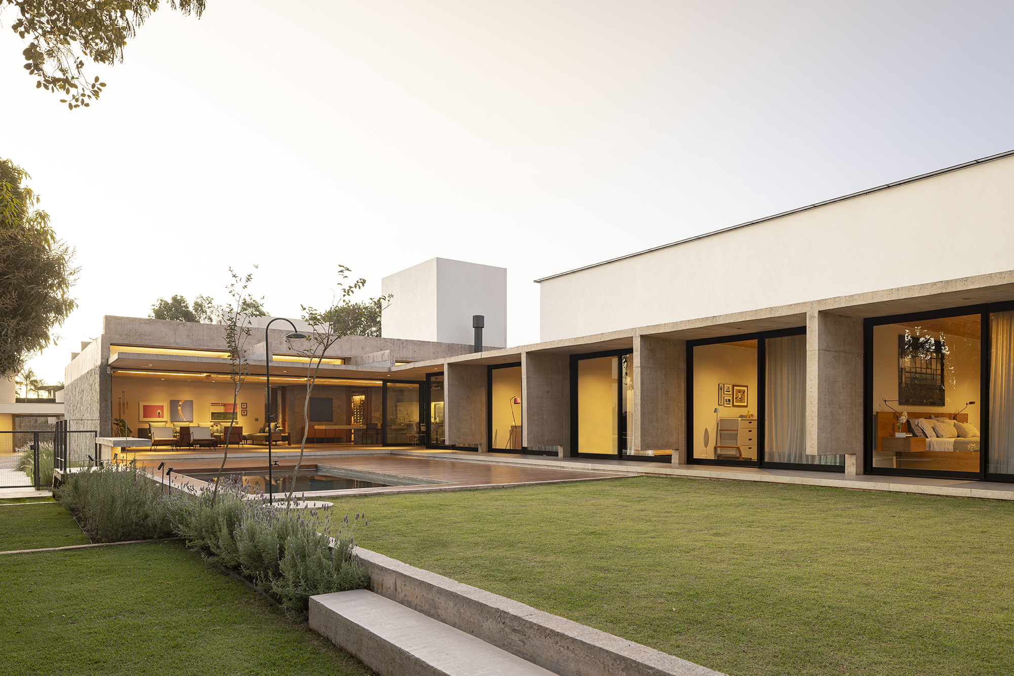 Idea 3910405: Dante House by BLOCO Arquitetos in Brasília, Brazil ...