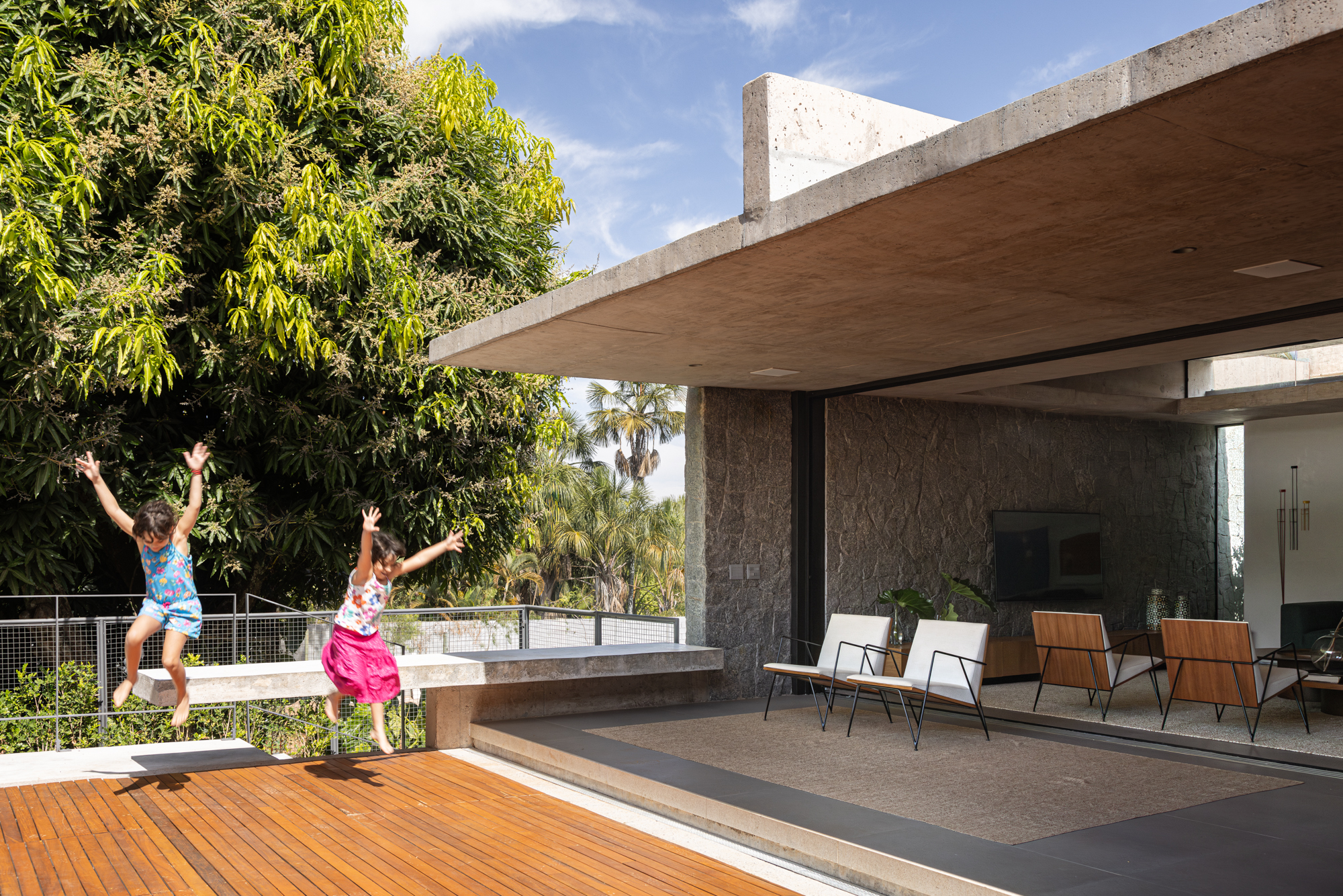 Dante House by BLOCO Arquitetos - Architizer