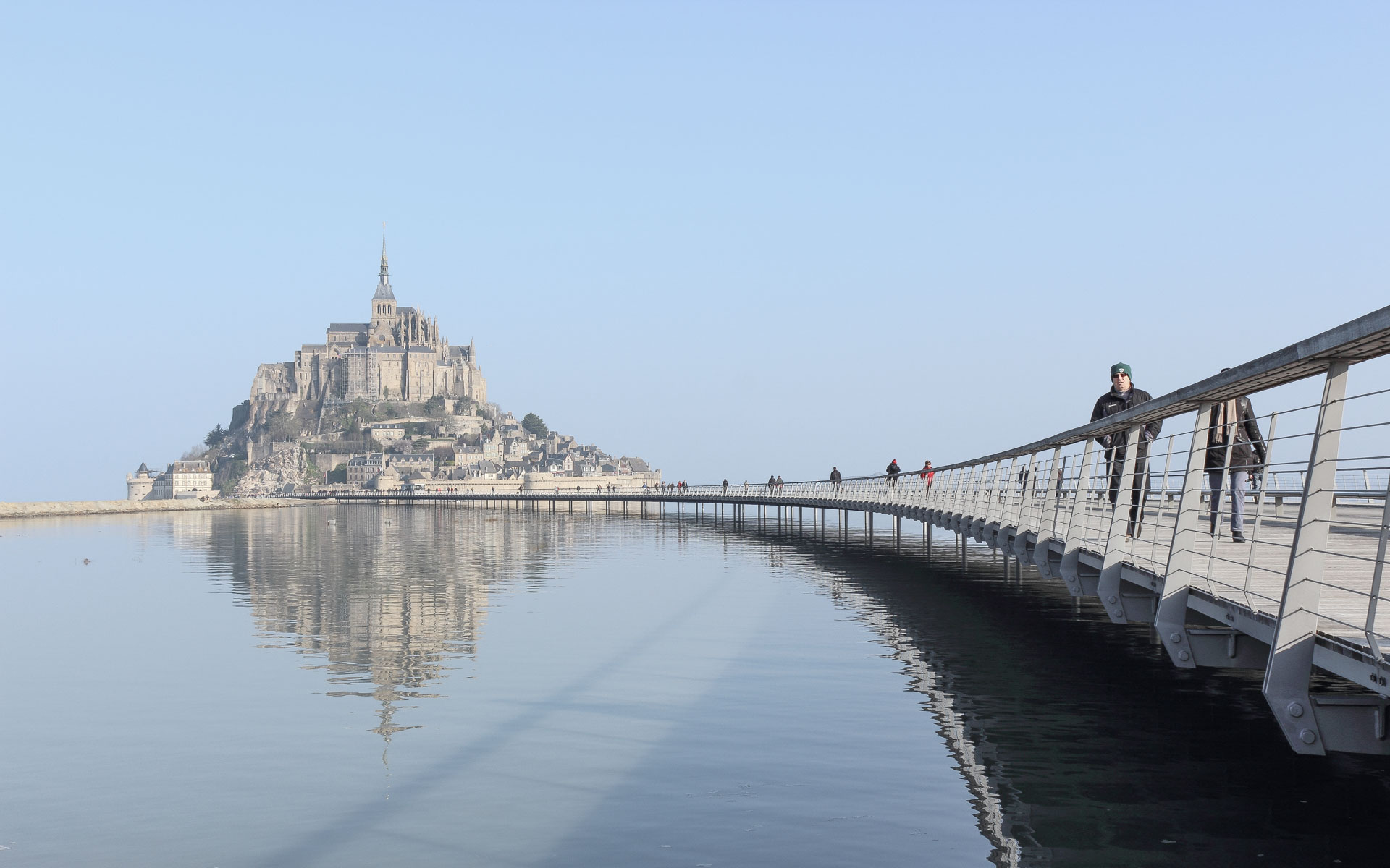 the-jetty-of-the-mont-saint-michel-by-dietmar-feichtinger-architectes