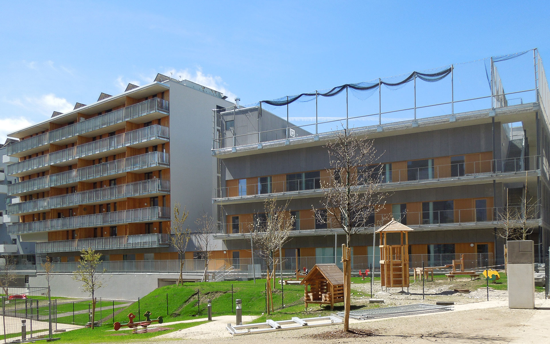  Housing and Kindergarten Stadtwerk by Dietmar Feichtinger Architectes Bildidee 