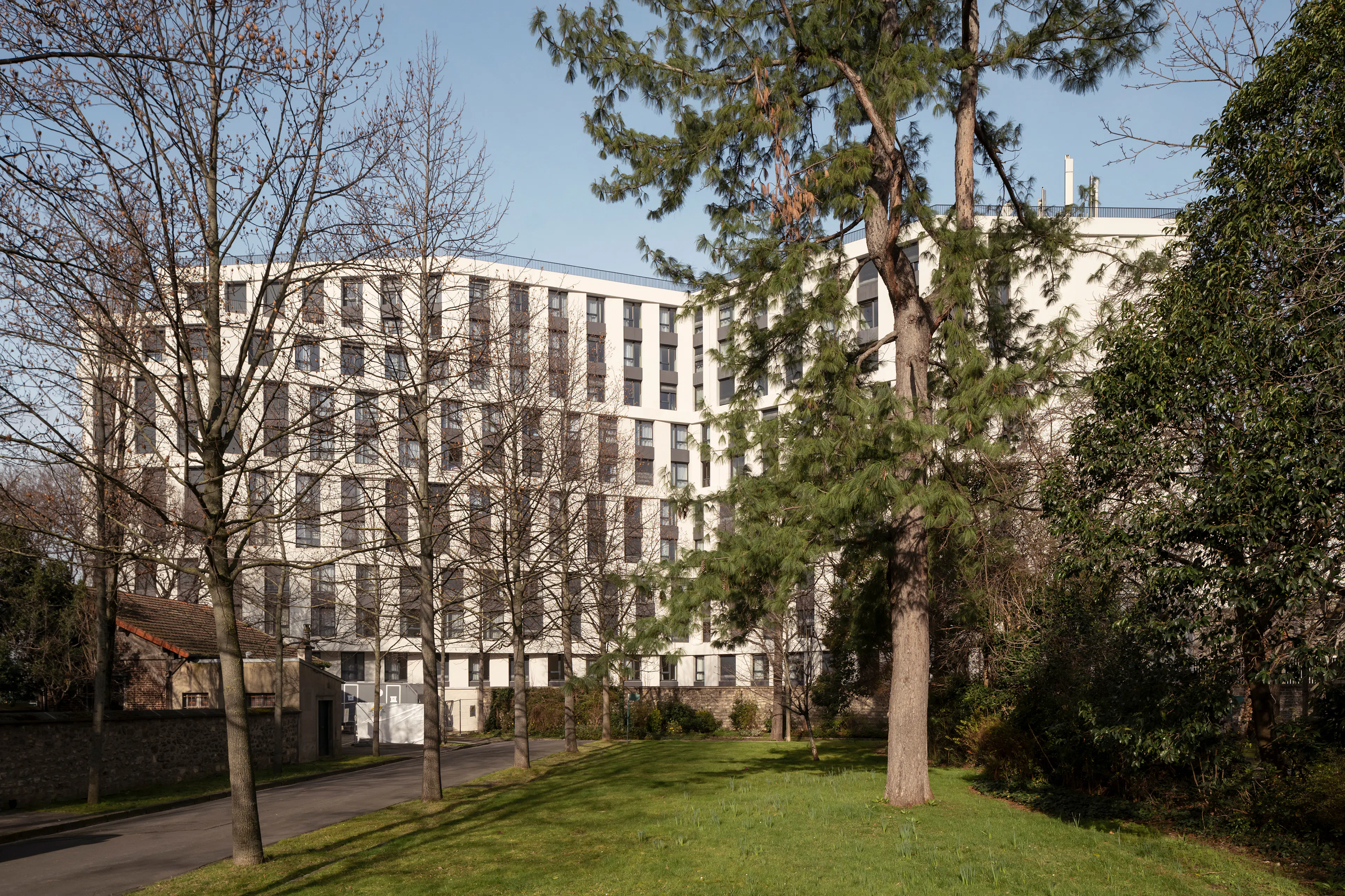 Grande Arme-l1ve, restructuring modernism — 26