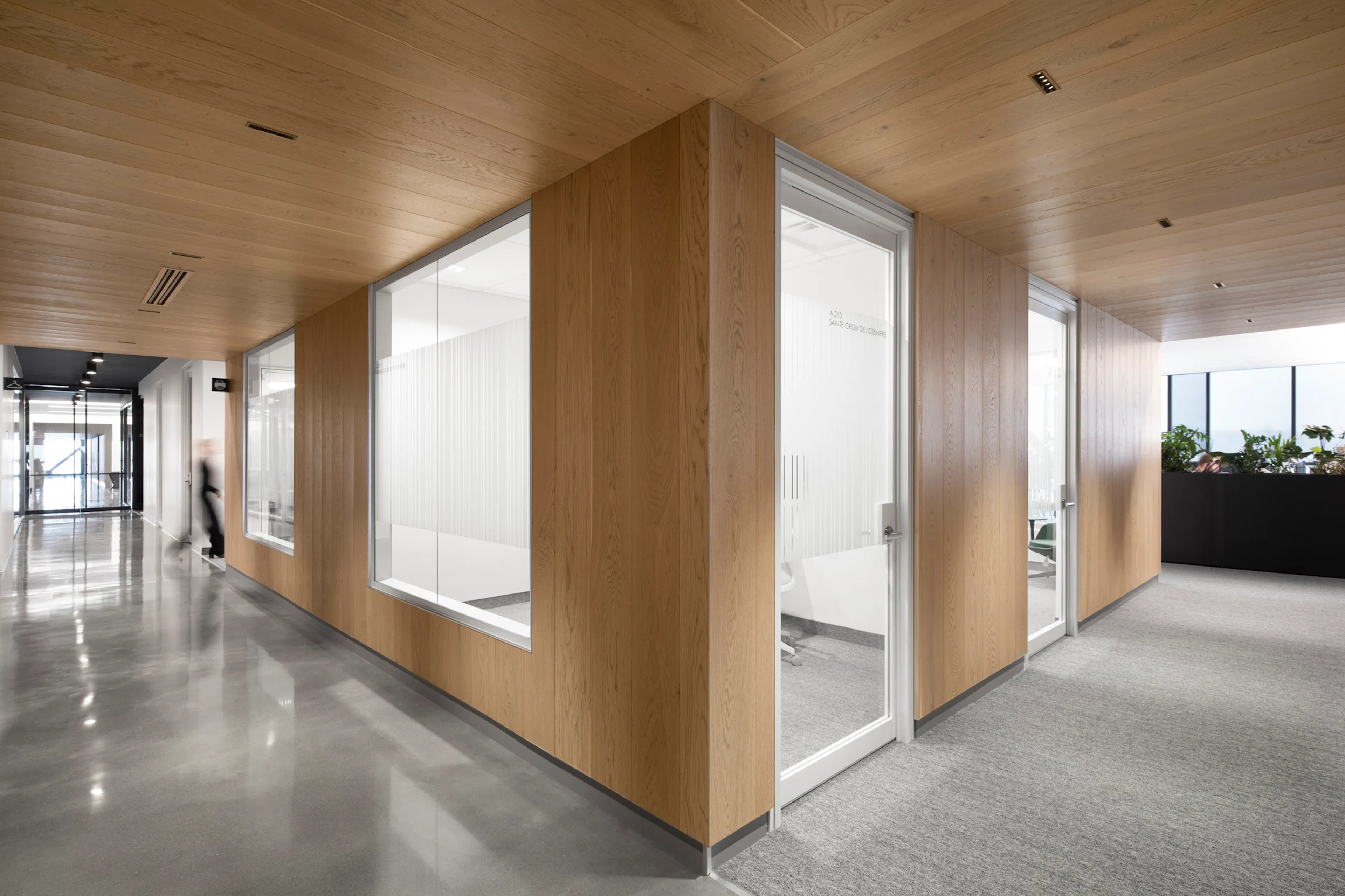 METRO Distribution Centre — 4