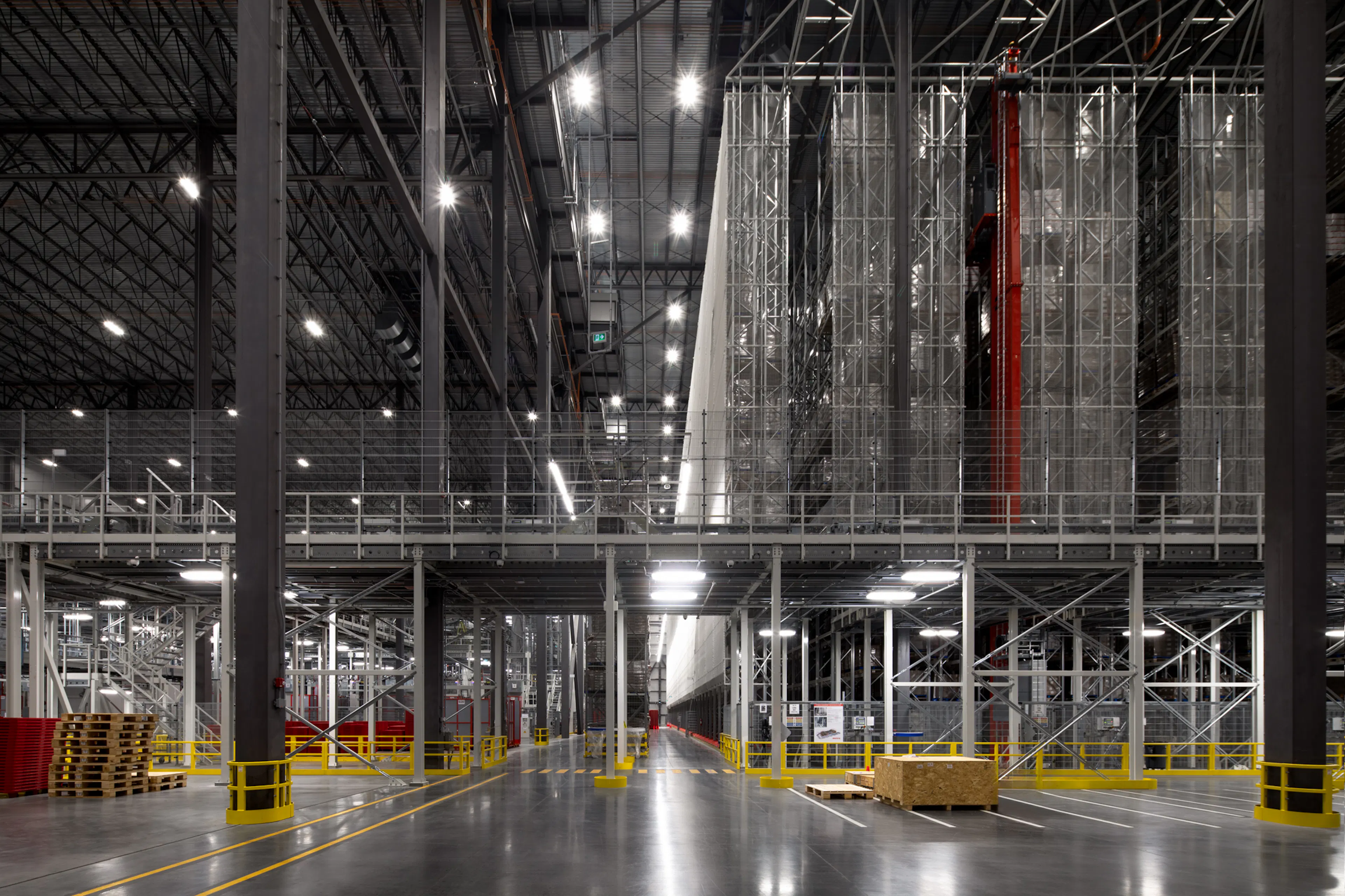 METRO Distribution Centre — 22