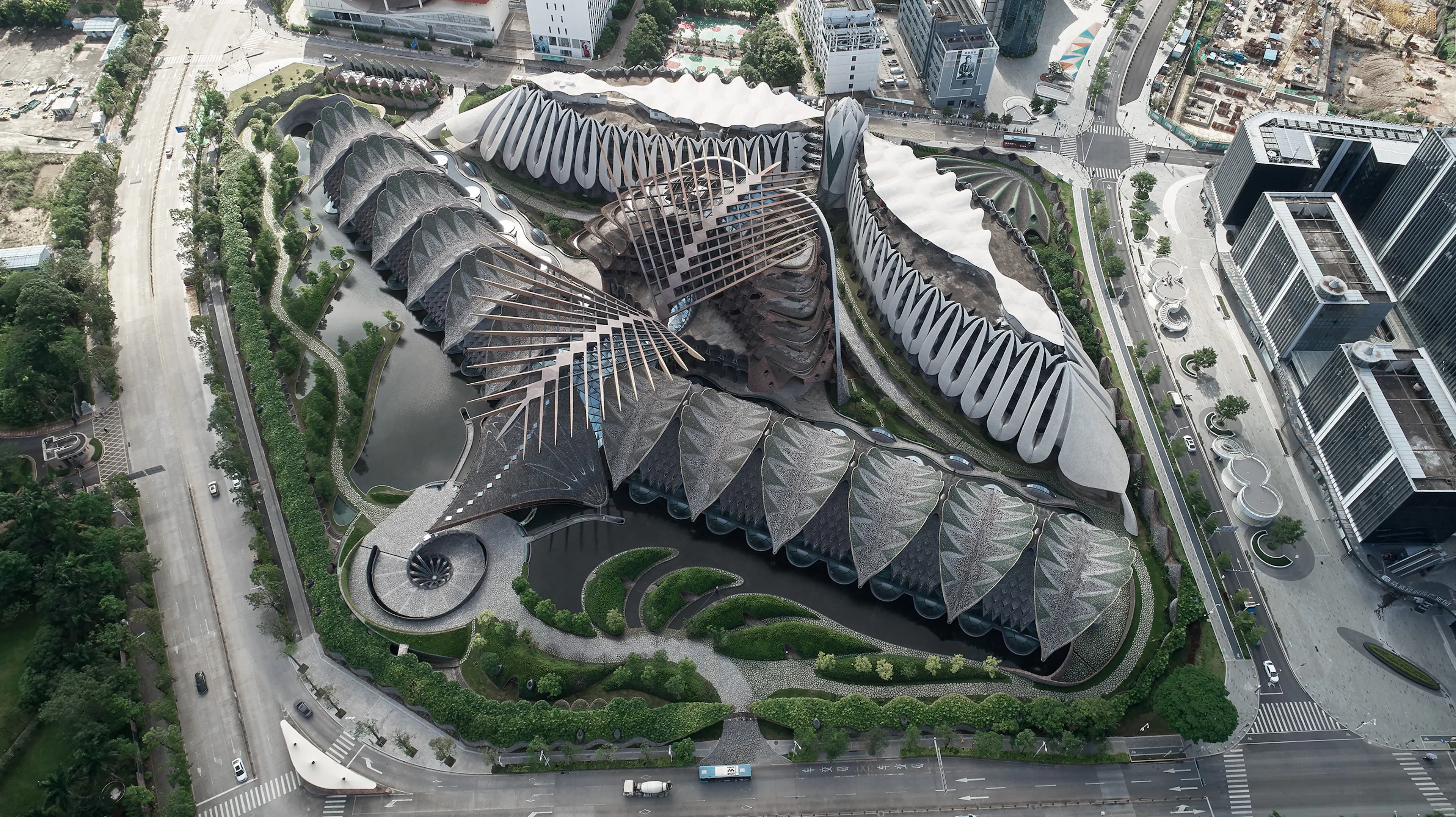 Marisfrolg Fashion Campus — 1