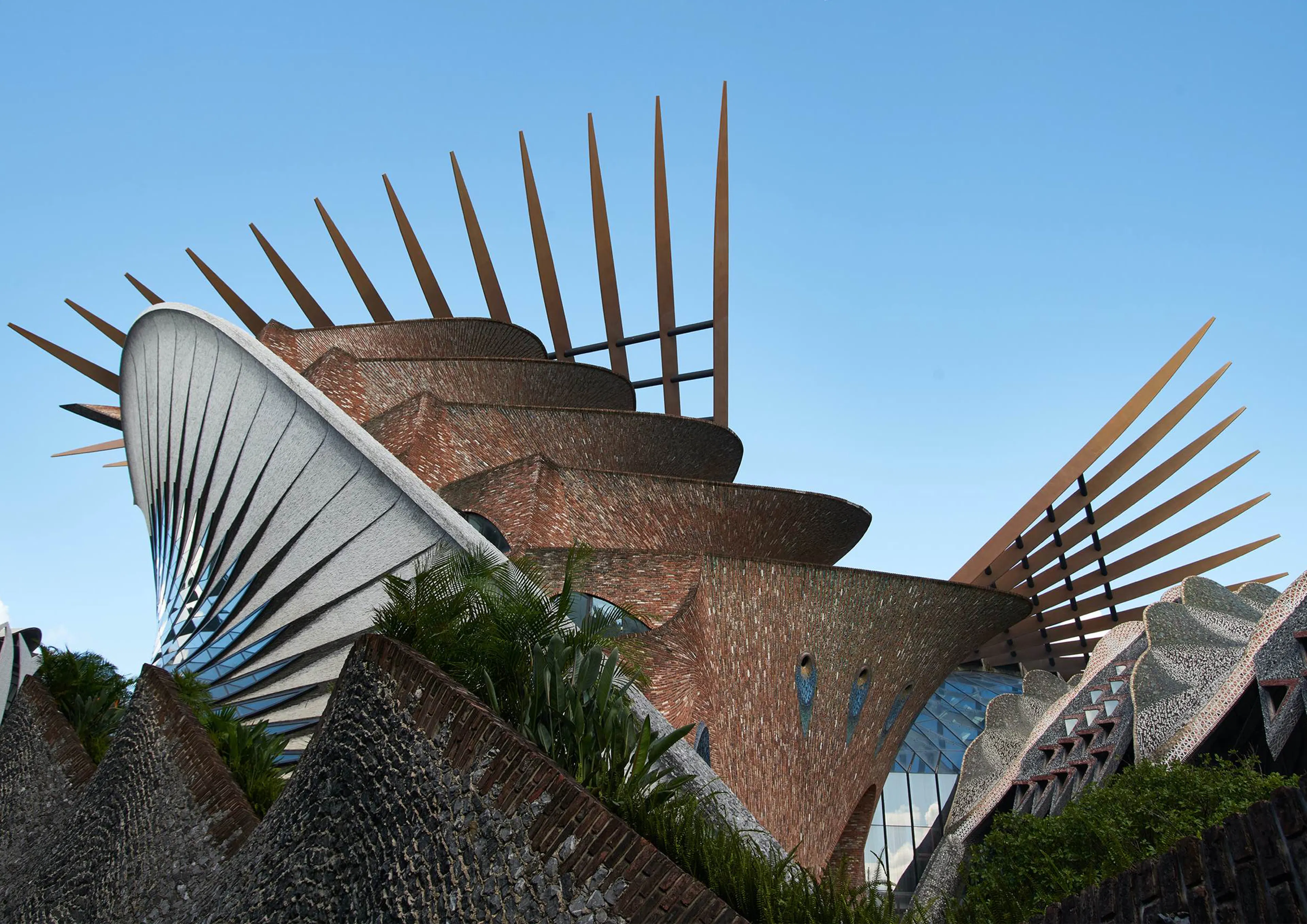 Marisfrolg Fashion Campus — 11