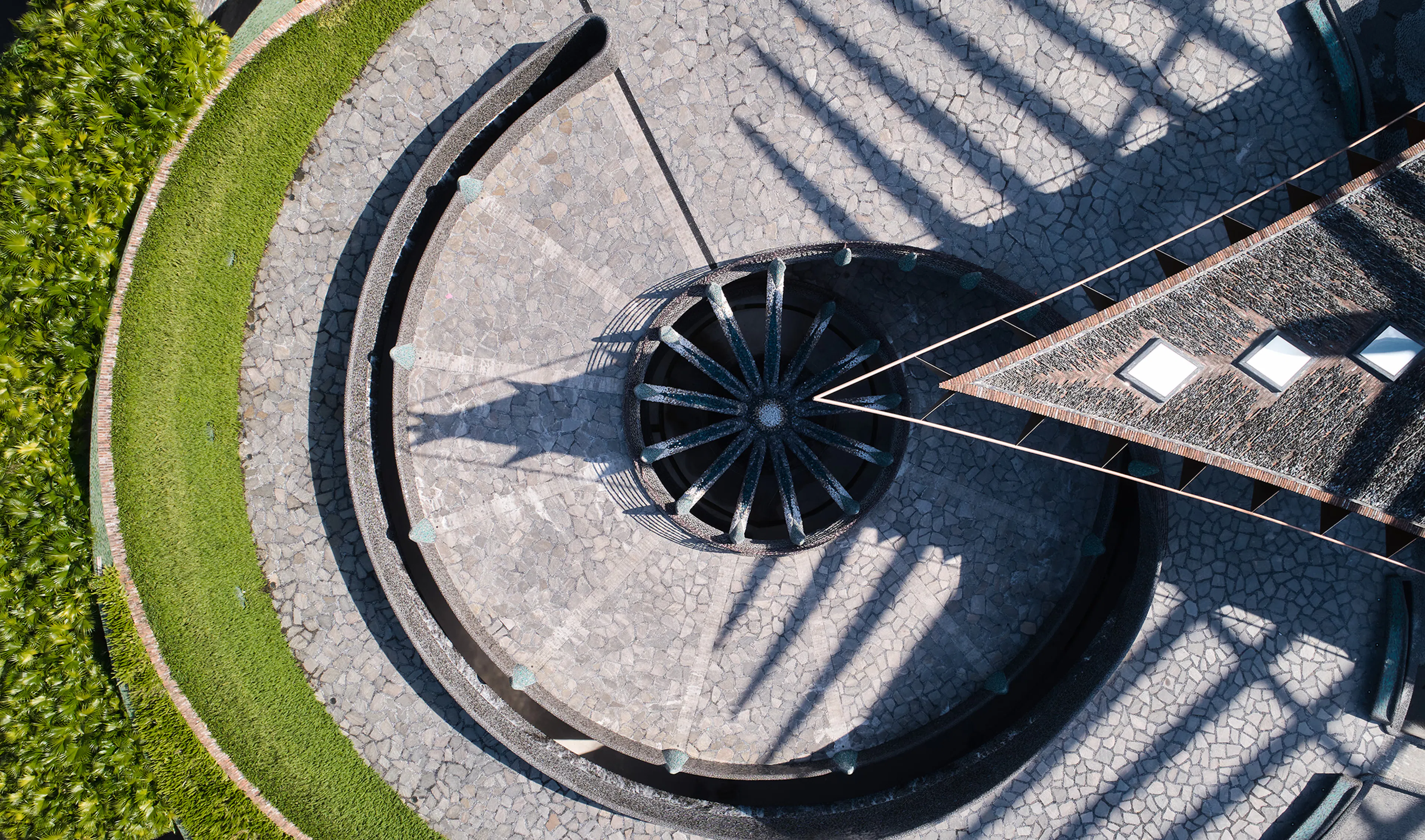 Marisfrolg Fashion Campus — 13