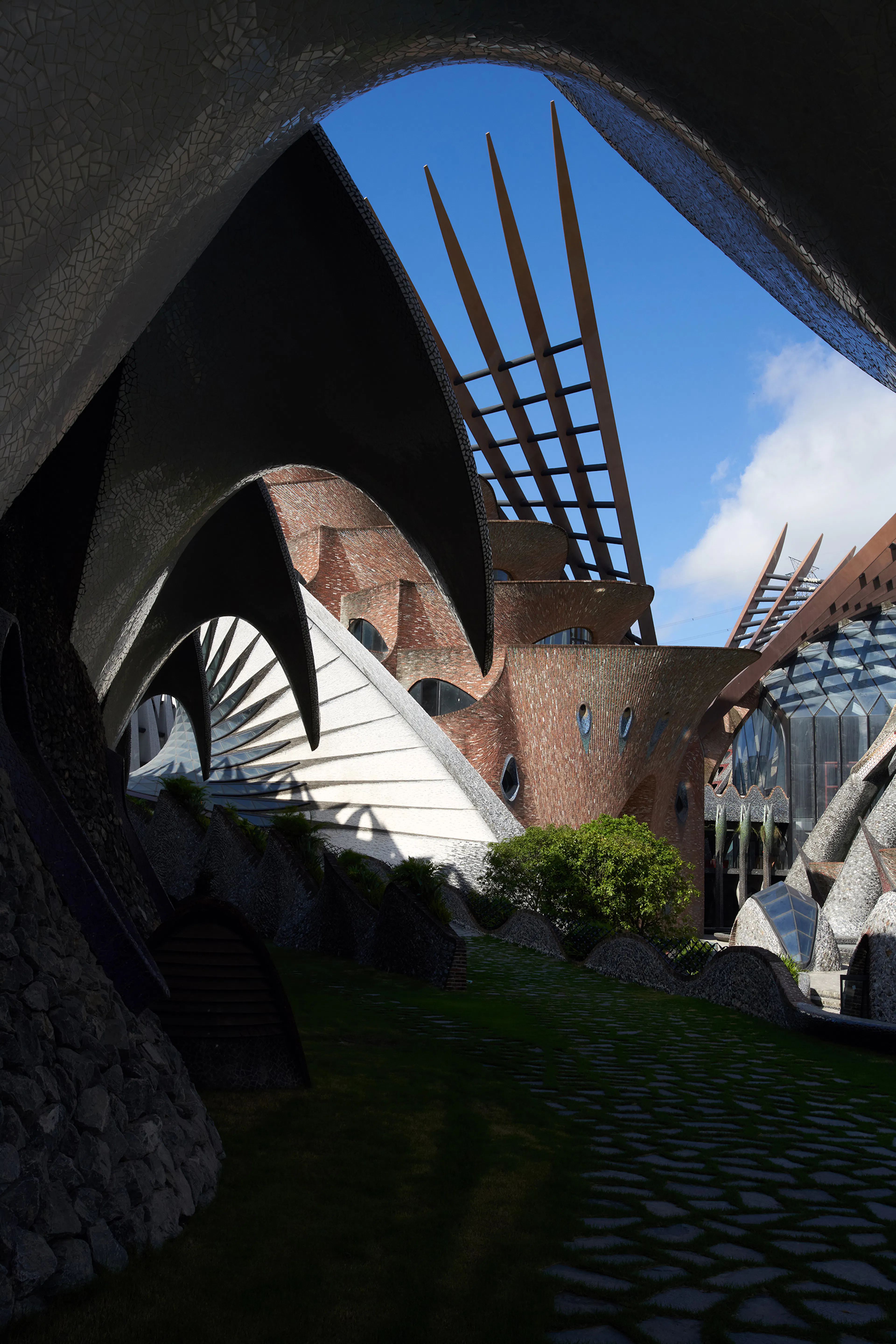 Marisfrolg Fashion Campus — 12