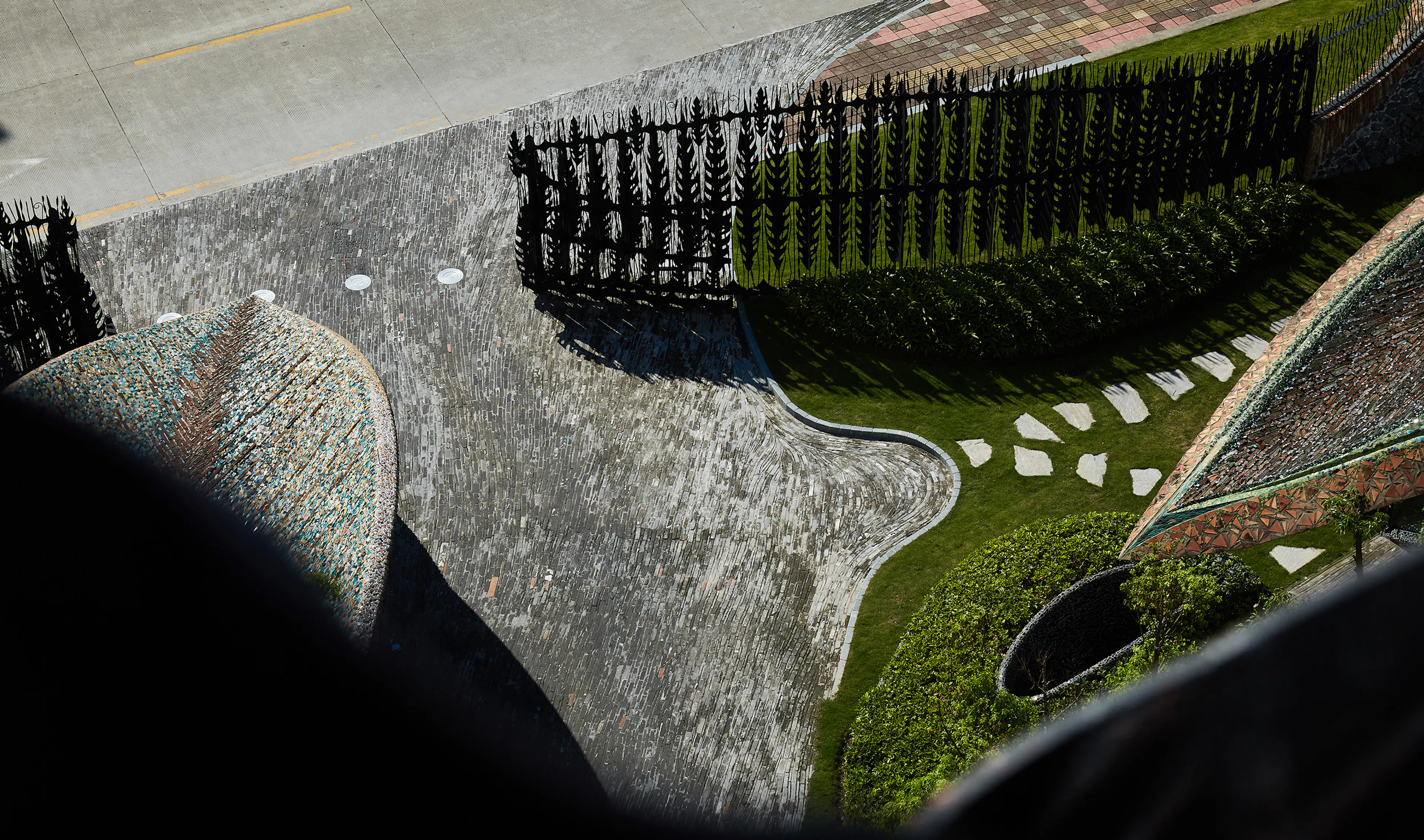 Marisfrolg Fashion Campus — 26