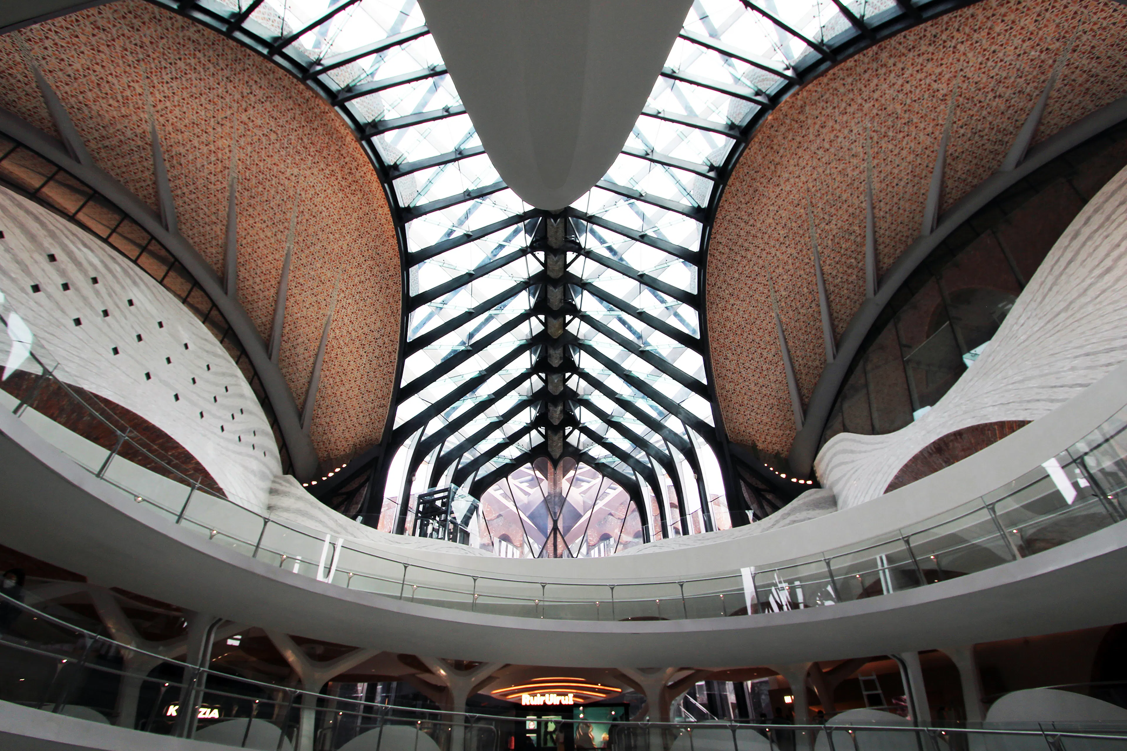 Marisfrolg Fashion Campus — 32