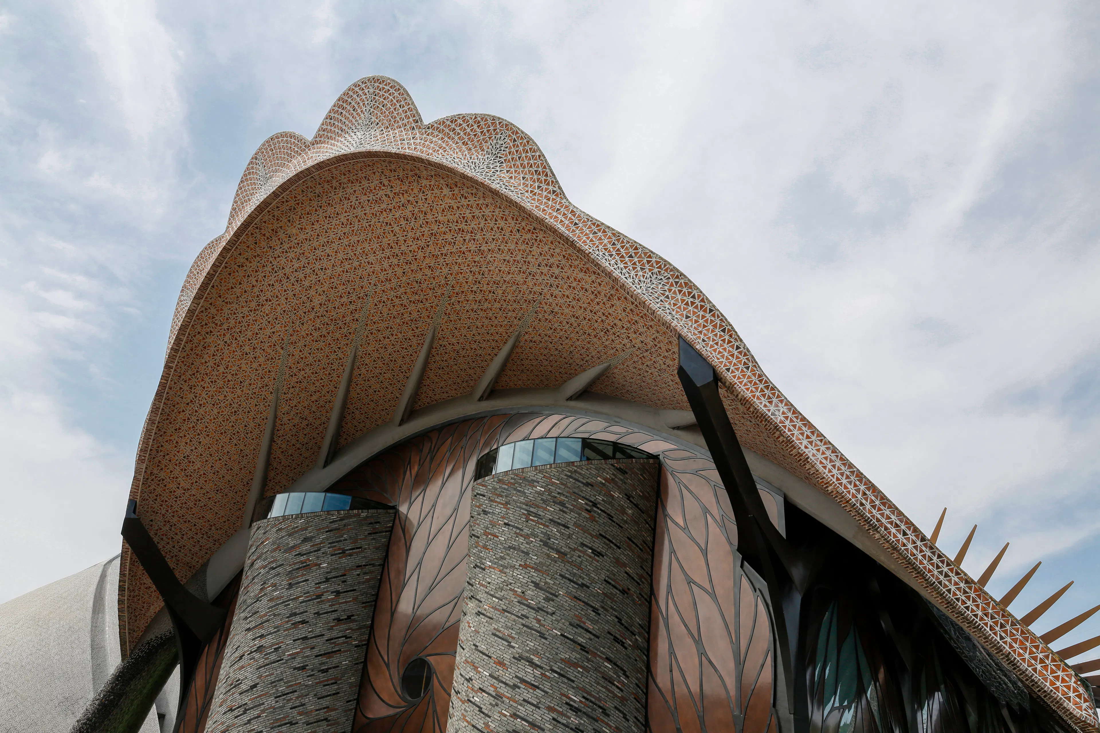 Marisfrolg Fashion Campus — 19