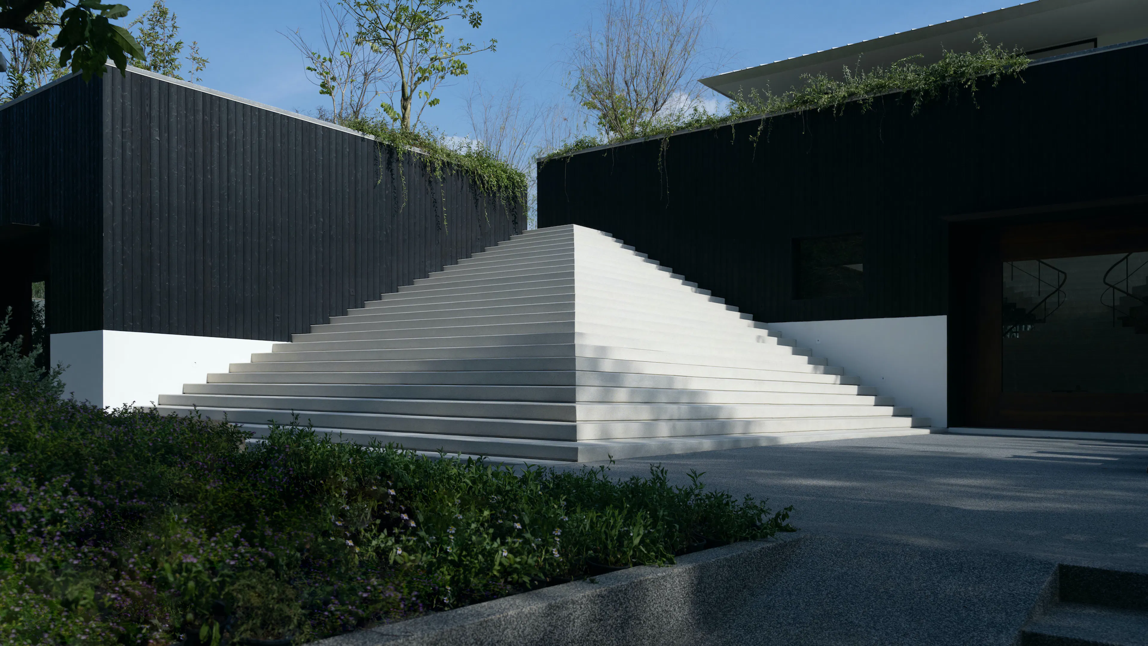 Tree O'clock — Villa Qabalah — 4